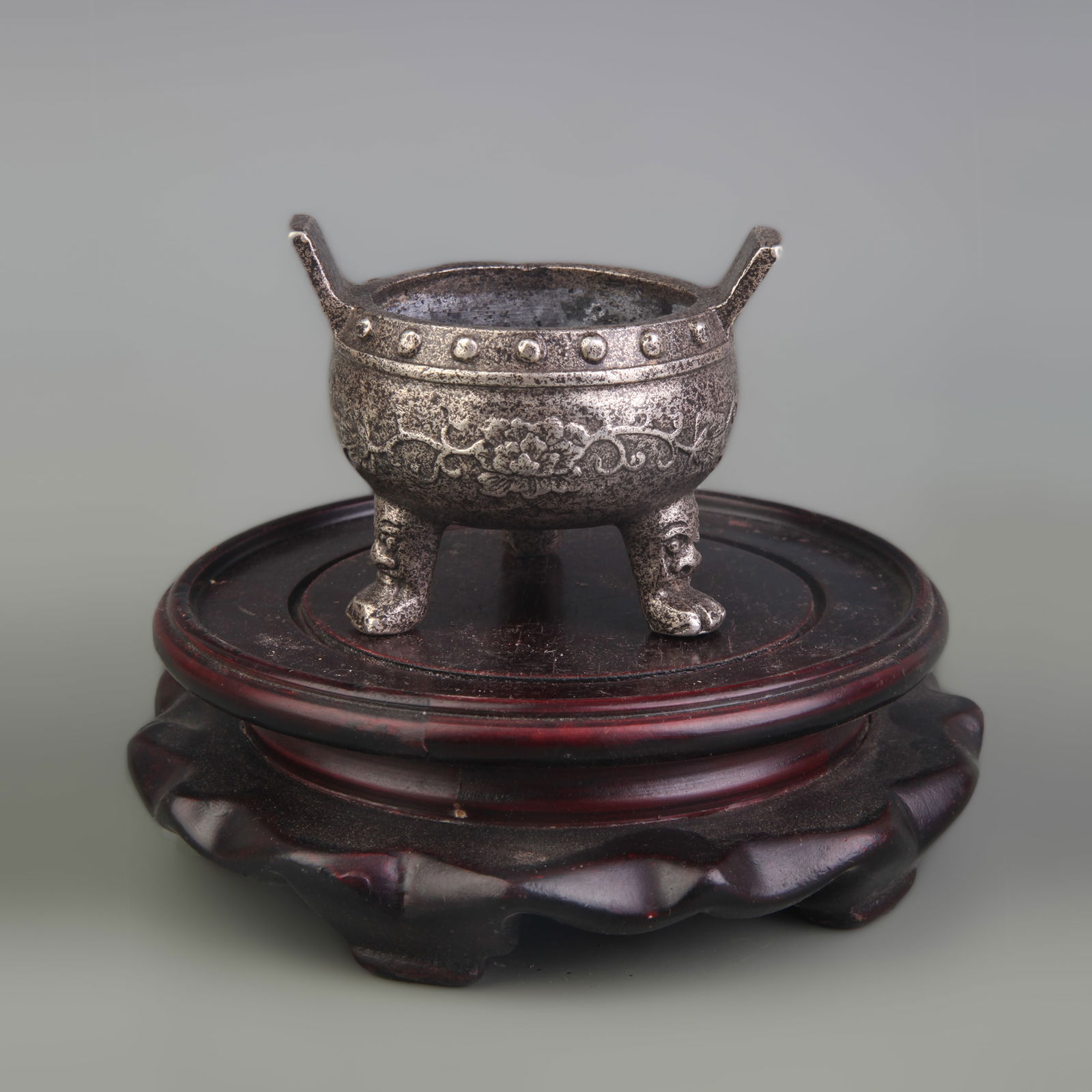 WHITE BRONZE TWIN-EARED BEAST-FOOTED INCENSE BURNER: Republic Period; High: 17.0 inch;