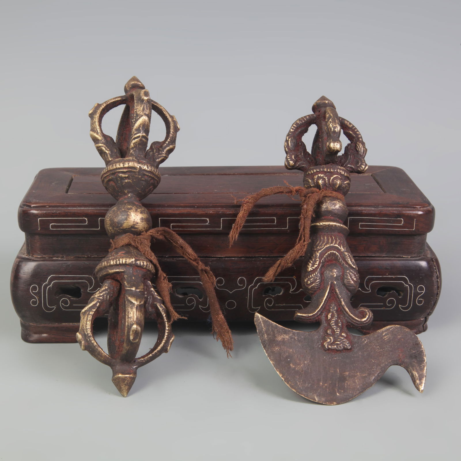 TIBETAN BUDDHIST RITUAL IMPLEMENTS: VAJRA (2 PIECES) (1 of 11)