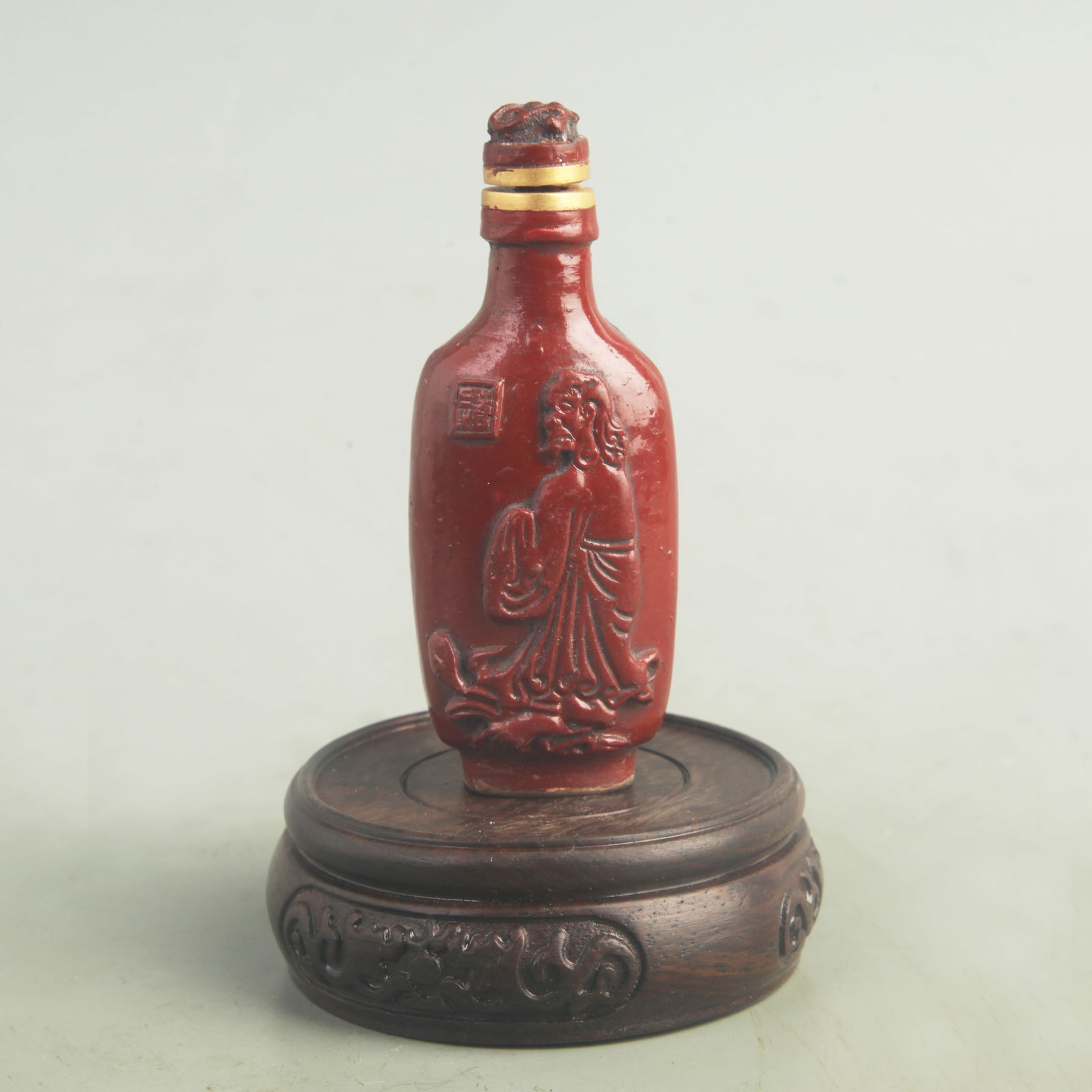 A FINE CARVED LACQUER CHARACTER PATTERN SNUFF BOTTLE - 4
