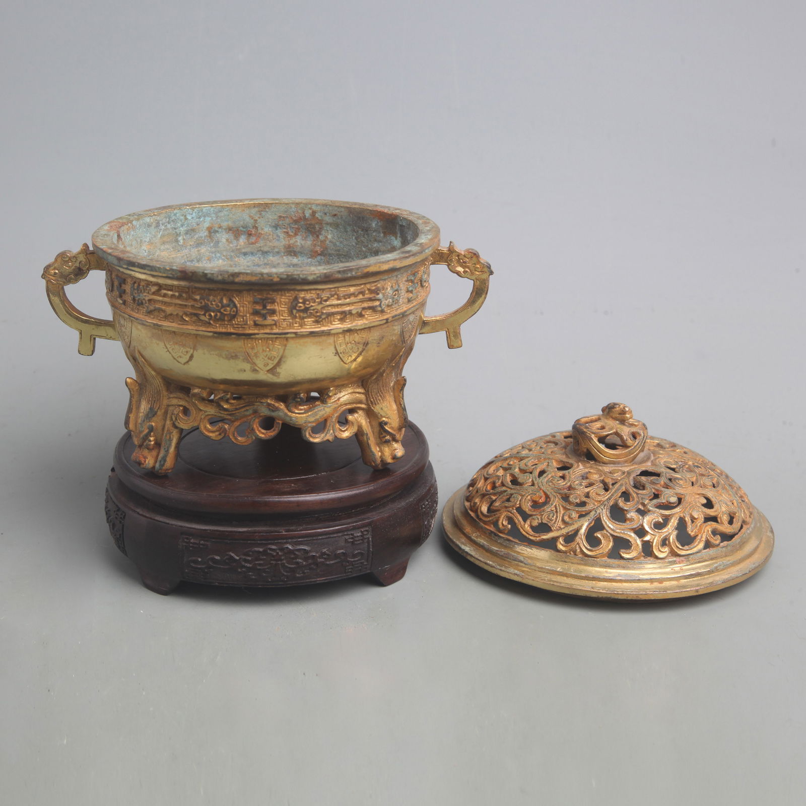 A FINE DRAGON PATTERN BRONZE INCENSE BURNER - 2