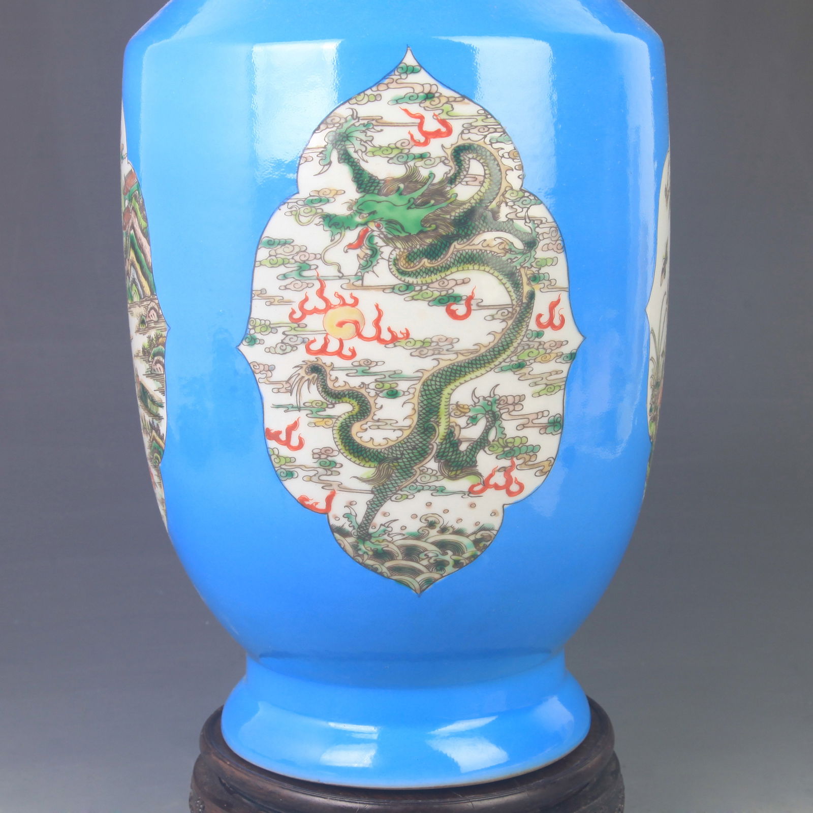 BLUE-GLAZED DRAGON-PATTERN PANELLED LARGE VASE - 3