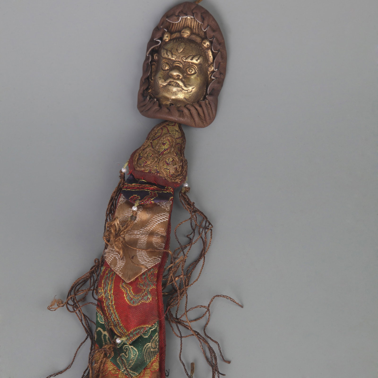 A FINE TIBETAN BUDDHIST RITUAL IMPLEMENT: Qing Dynasty; Long: 3.0 inch; Width: 2.0 inch;