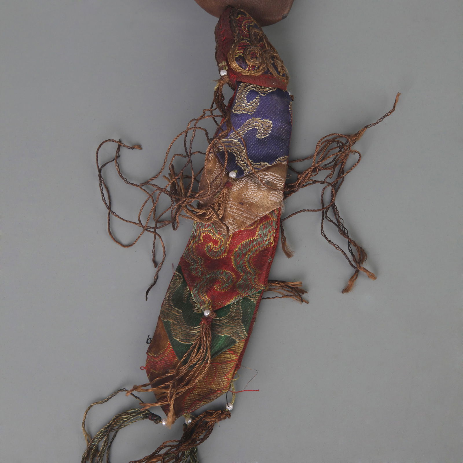 A FINE TIBETAN BUDDHIST RITUAL IMPLEMENT - 4