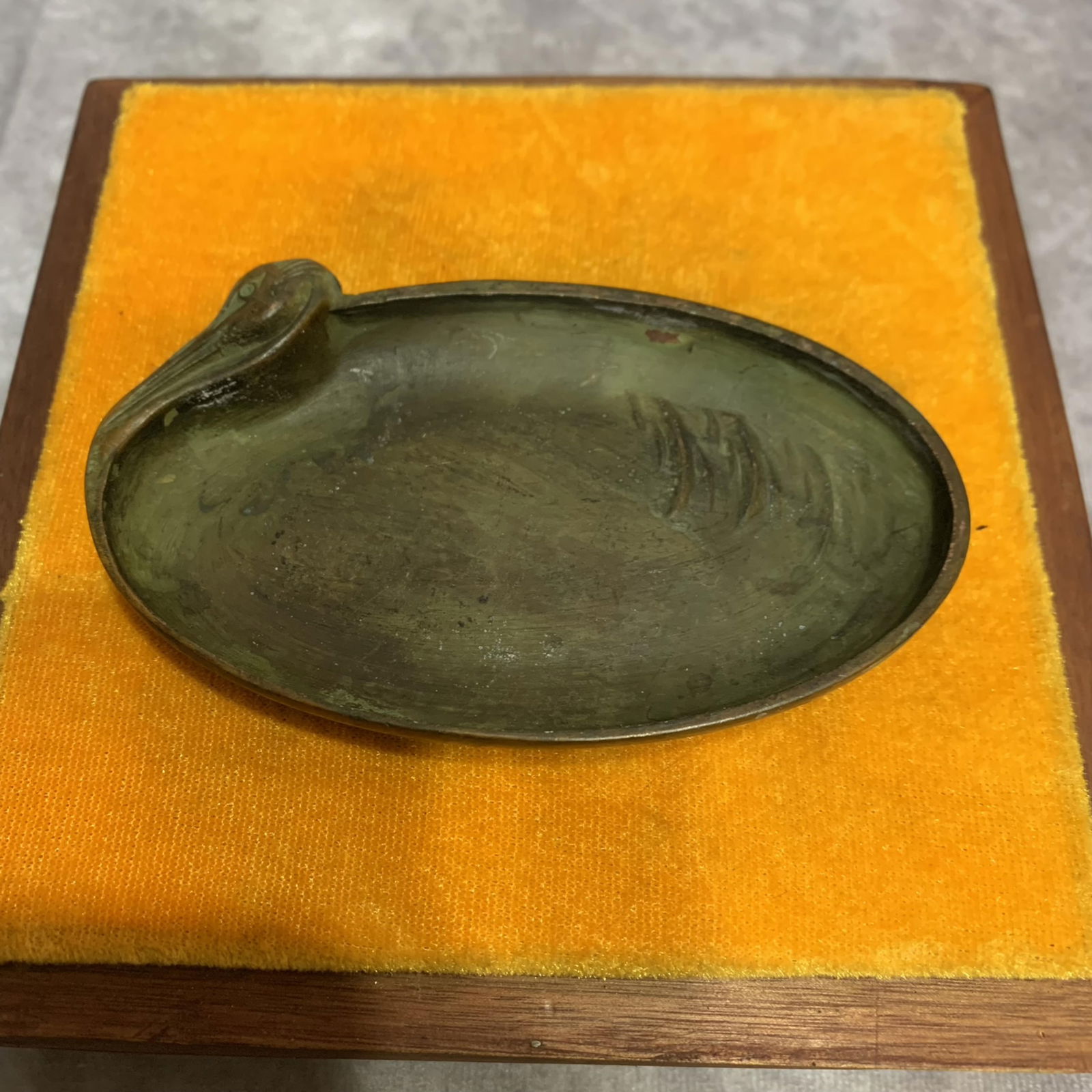 A FINE SMALL BRONZE PLATE: Republic Period; Long: 4.6 inch; Width: 2.7 inch
