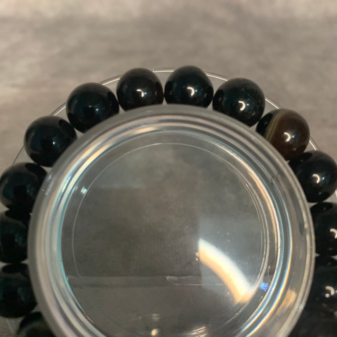 A FINE OBSIDIAN MADE BRACELET - 3