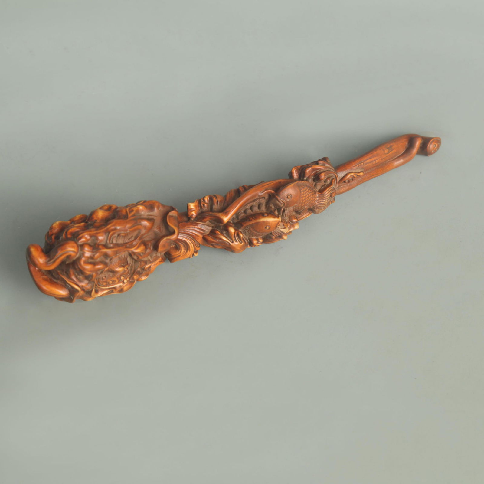 A FINE BOXWOOD RU YI DECORATION: 20th Century; Long: 7.75 inch; Width: 1.50 inch;