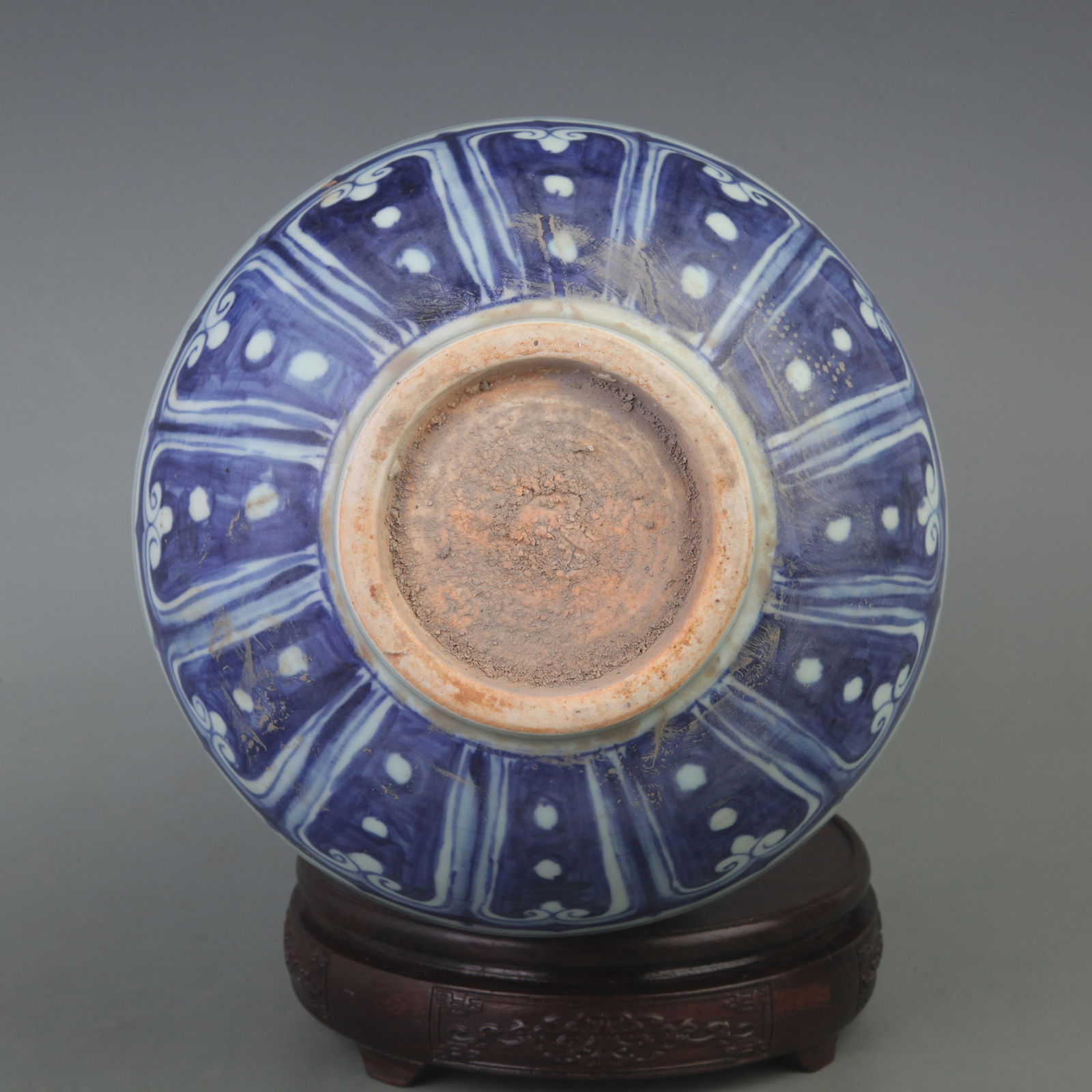 BLUE AND WHITE GARLIC-SHAPED VASE WITH PINE TREE PATTERN - 6