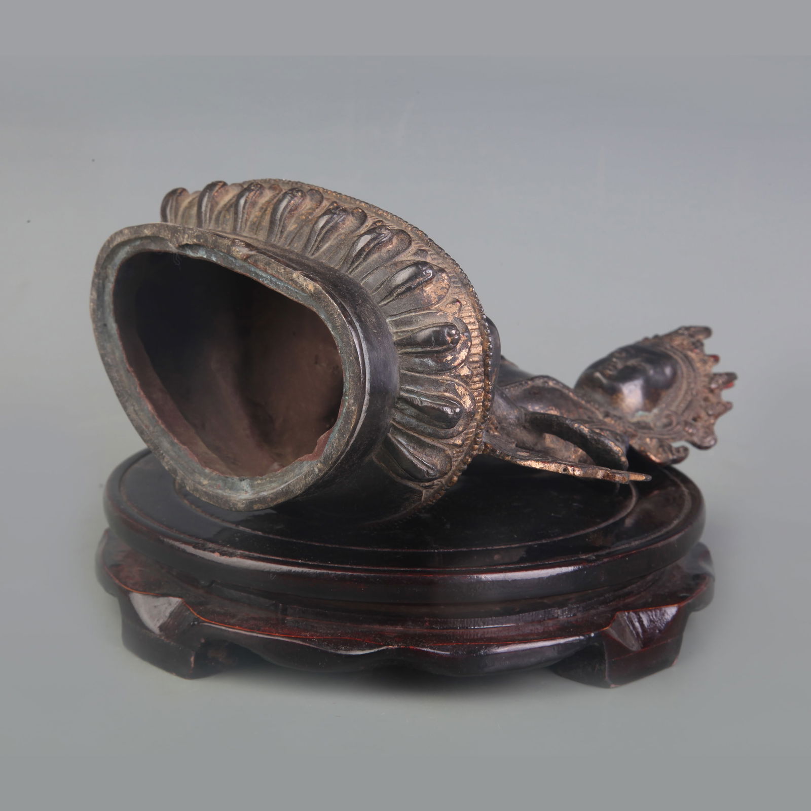 A FINE BRONZE LONGEVITY BUDDHA STATUE - 5