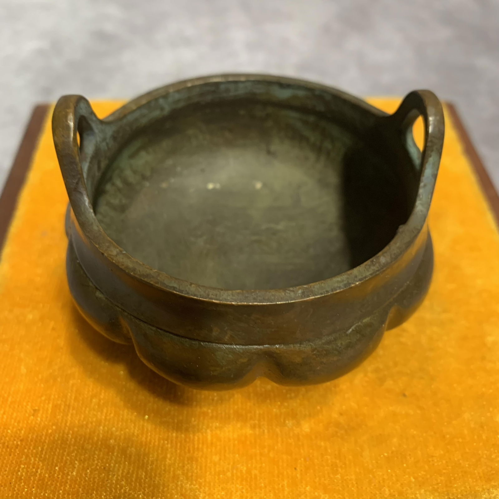 A FINE MELON SHAPED BRONZE CENSER - 4