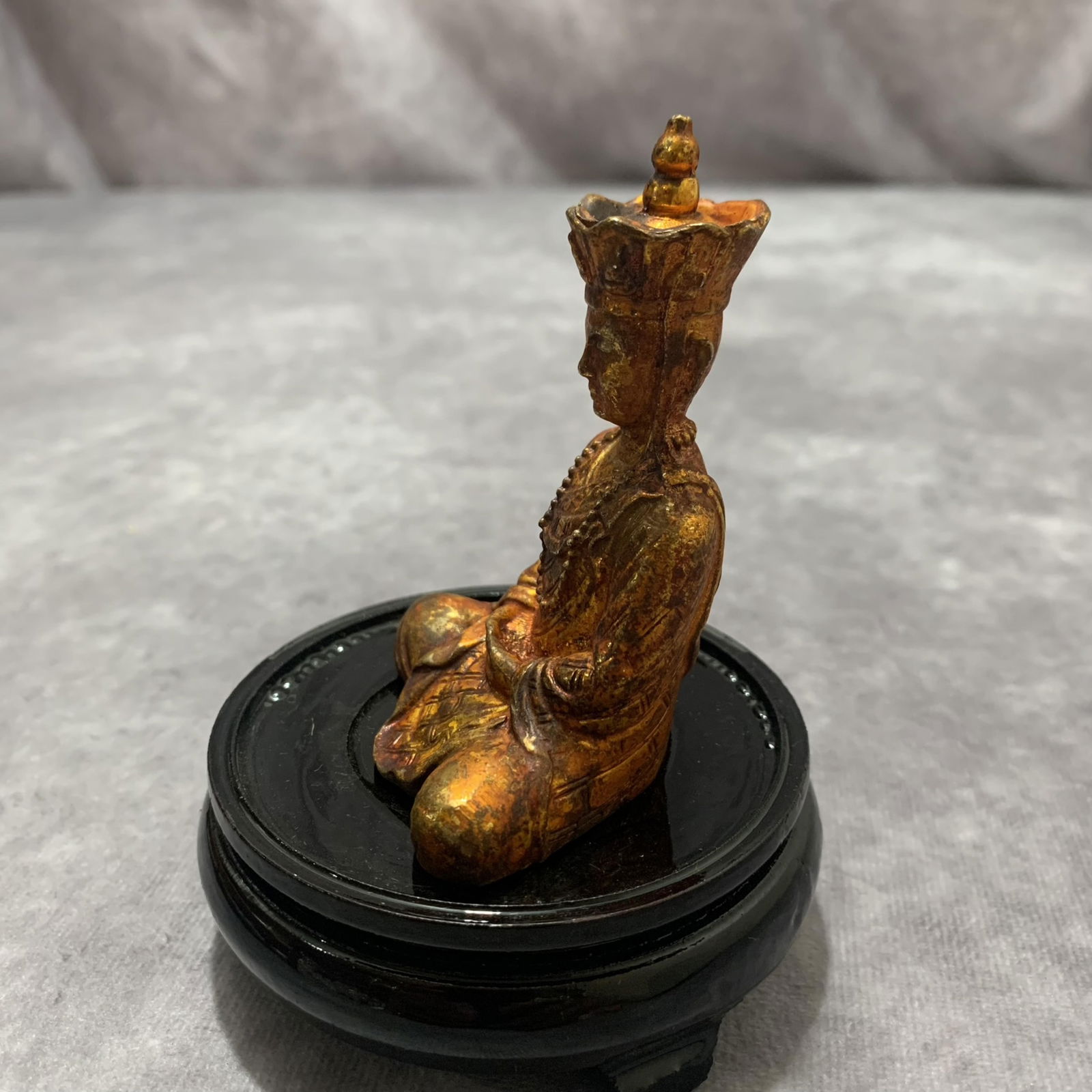 A FINE SMALL TIBETAN BUDDHIST STATUES - 2