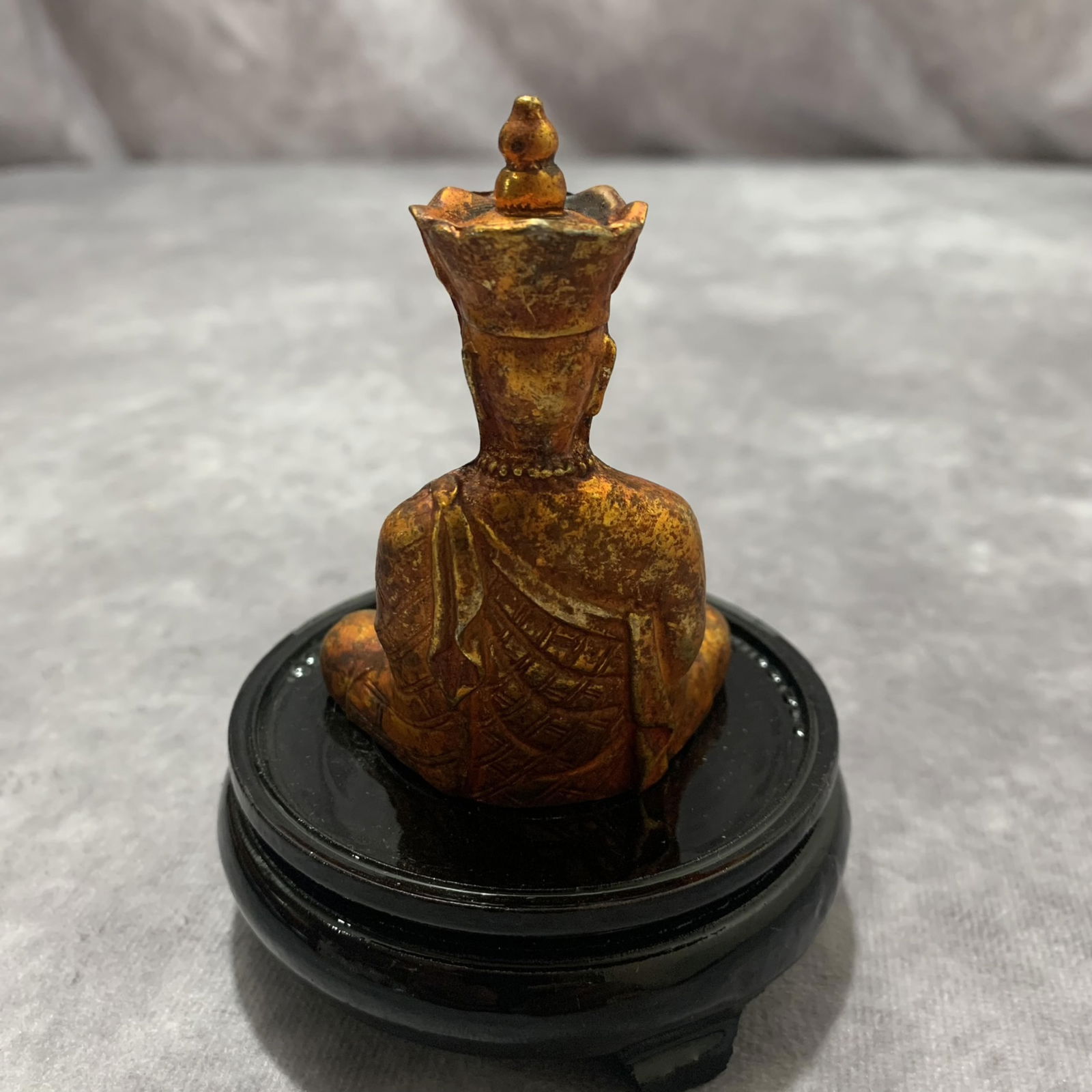 A FINE SMALL TIBETAN BUDDHIST STATUES - 3