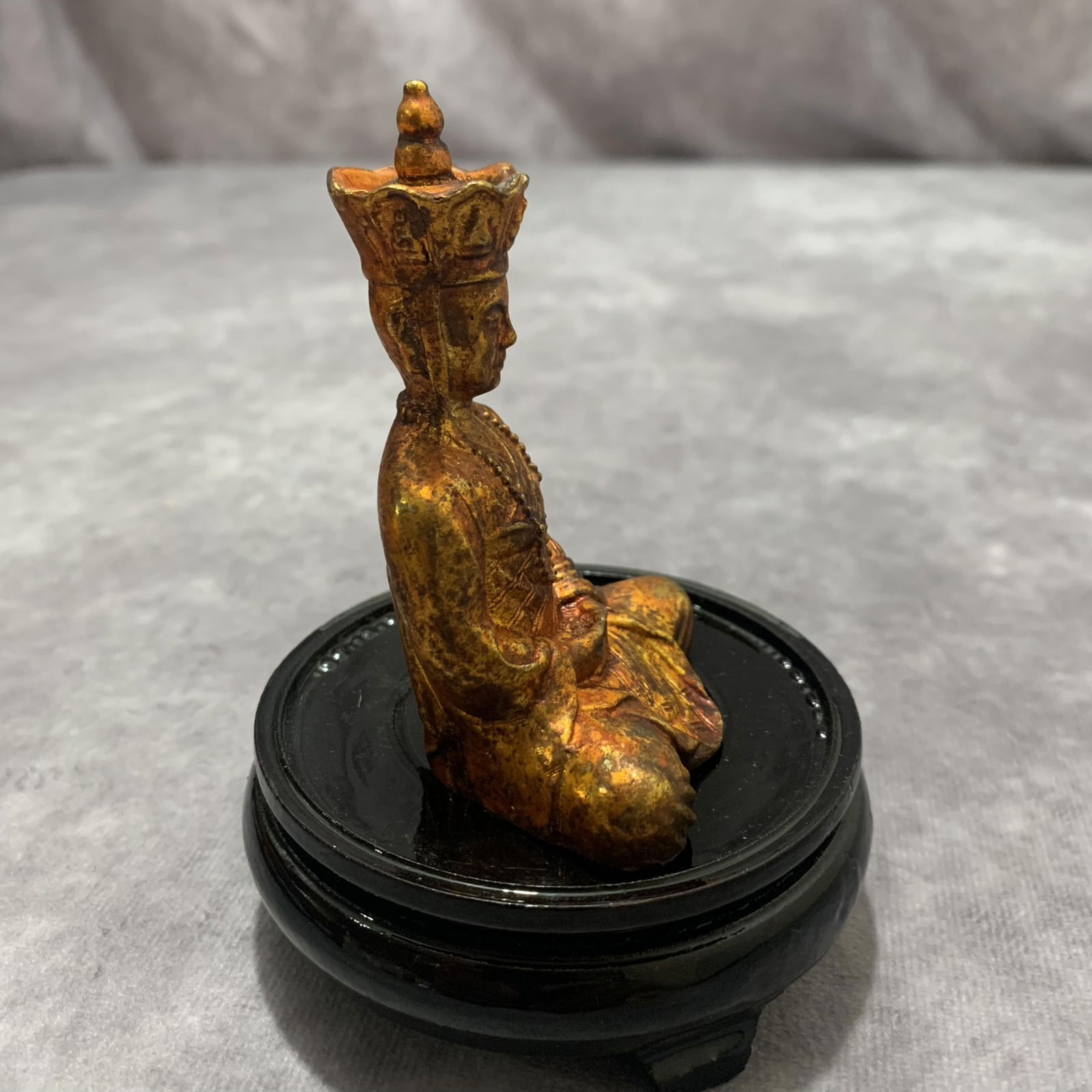 A FINE SMALL TIBETAN BUDDHIST STATUES - 4