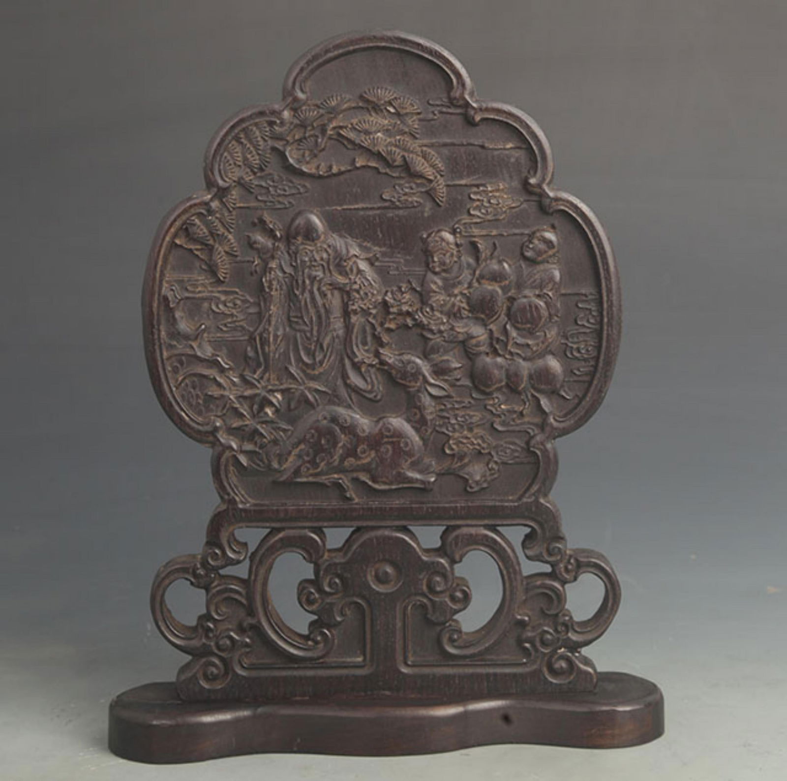A FINE ROSEWOOD MADE FINELY CARVED TABLE SCREEN: 20th Century; High: 11.75 inch; Width: 7.75 inch;