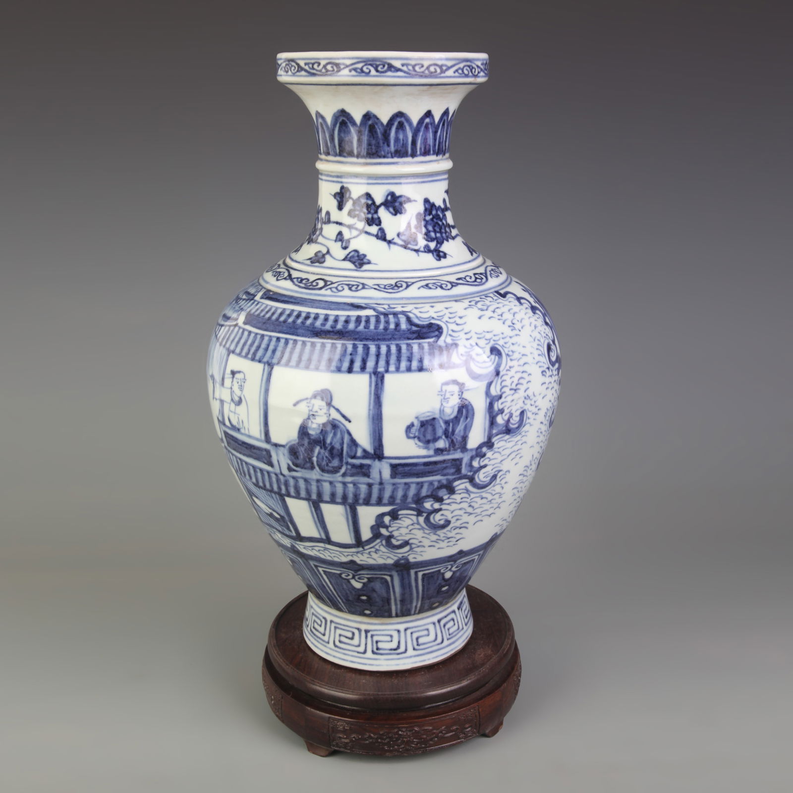 BLUE-AND-WHITE FIGURAL PATTERN PORCELAIN DISPLAY VASE: Ming Dynasty Style; High: 13.4 inch; Diameter: 8.0 inch