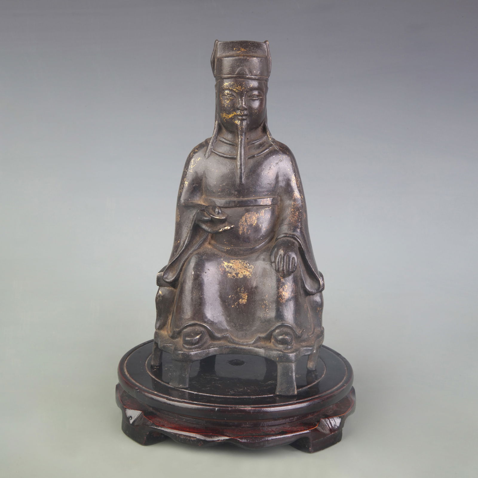 A FINE BRONZE GOD OF WEALTH STATUE: Qing Dynasty; High: 9.1 inch