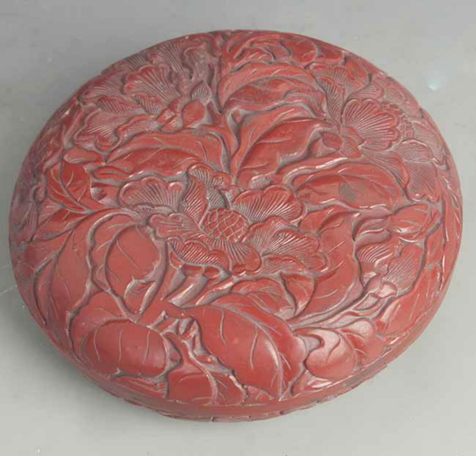 CARVED RED LACQUER FLORAL PATTERN INCENSE BOX - 2