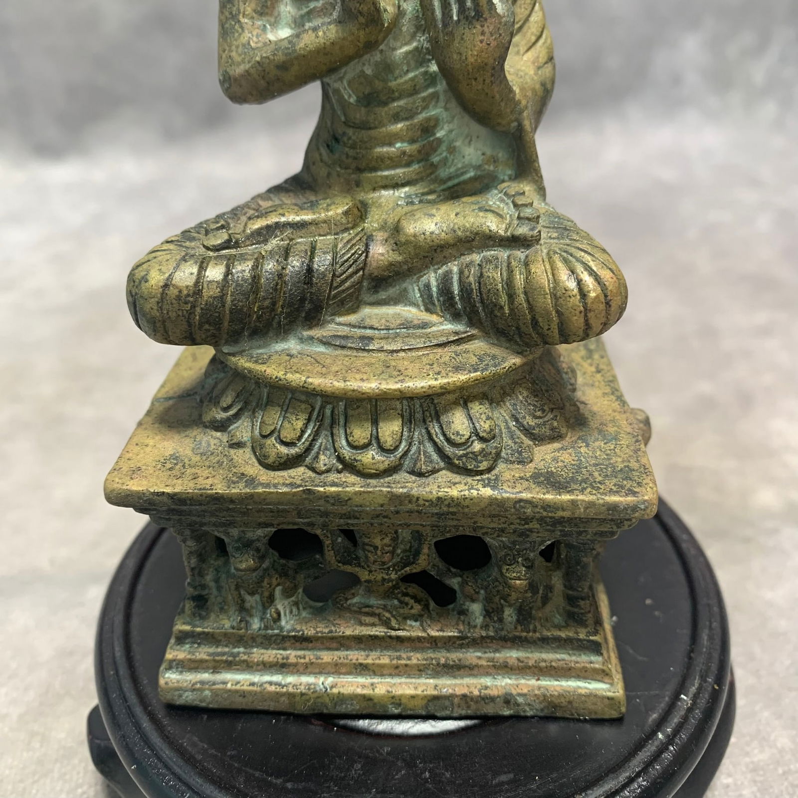 QING DYNASTY SMALL BRONZE BUDDHA STATUE - 3