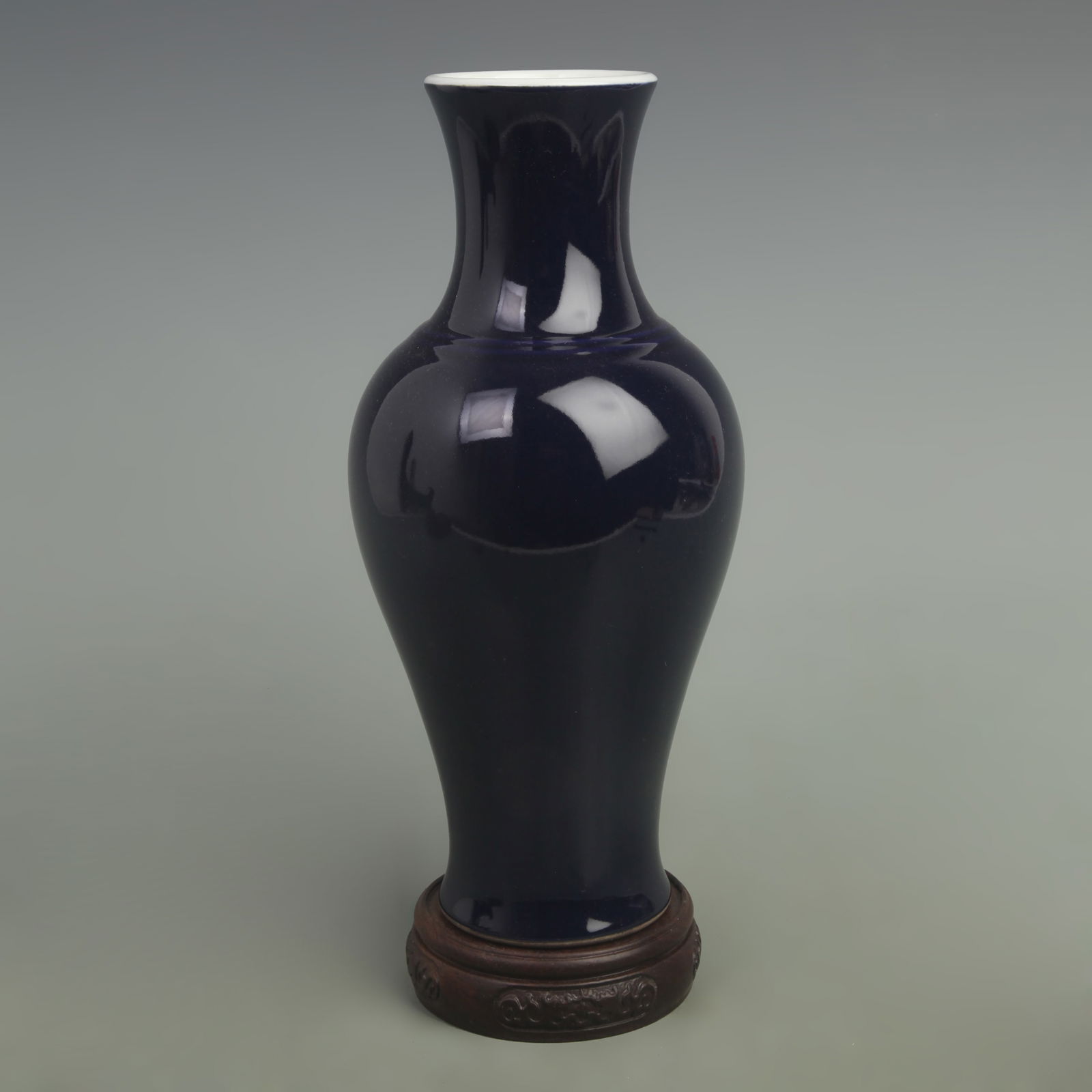 SACRIFICIAL BLUE-GLAZED GUANYIN PORCELAIN VASE (1 of 5)