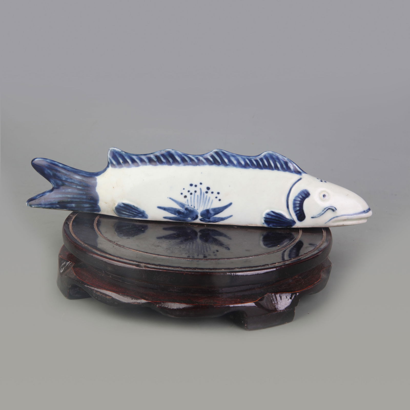 SCHOLAR’S OBJECT: PORCELAIN BRUSH REST - 4