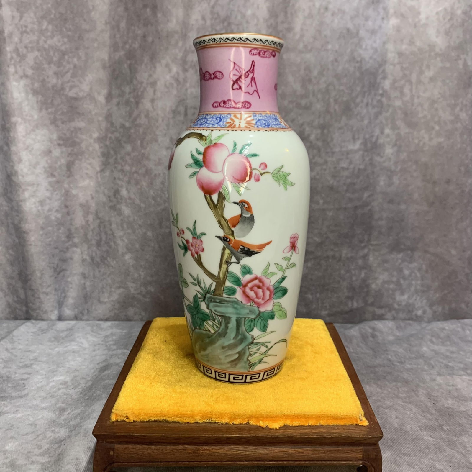 FAMILLE ROSE PORCELAIN FLOWER BIRD BOTTLE: Qing Dynasty; High: 8.3 inch; Width: 3.5 inch