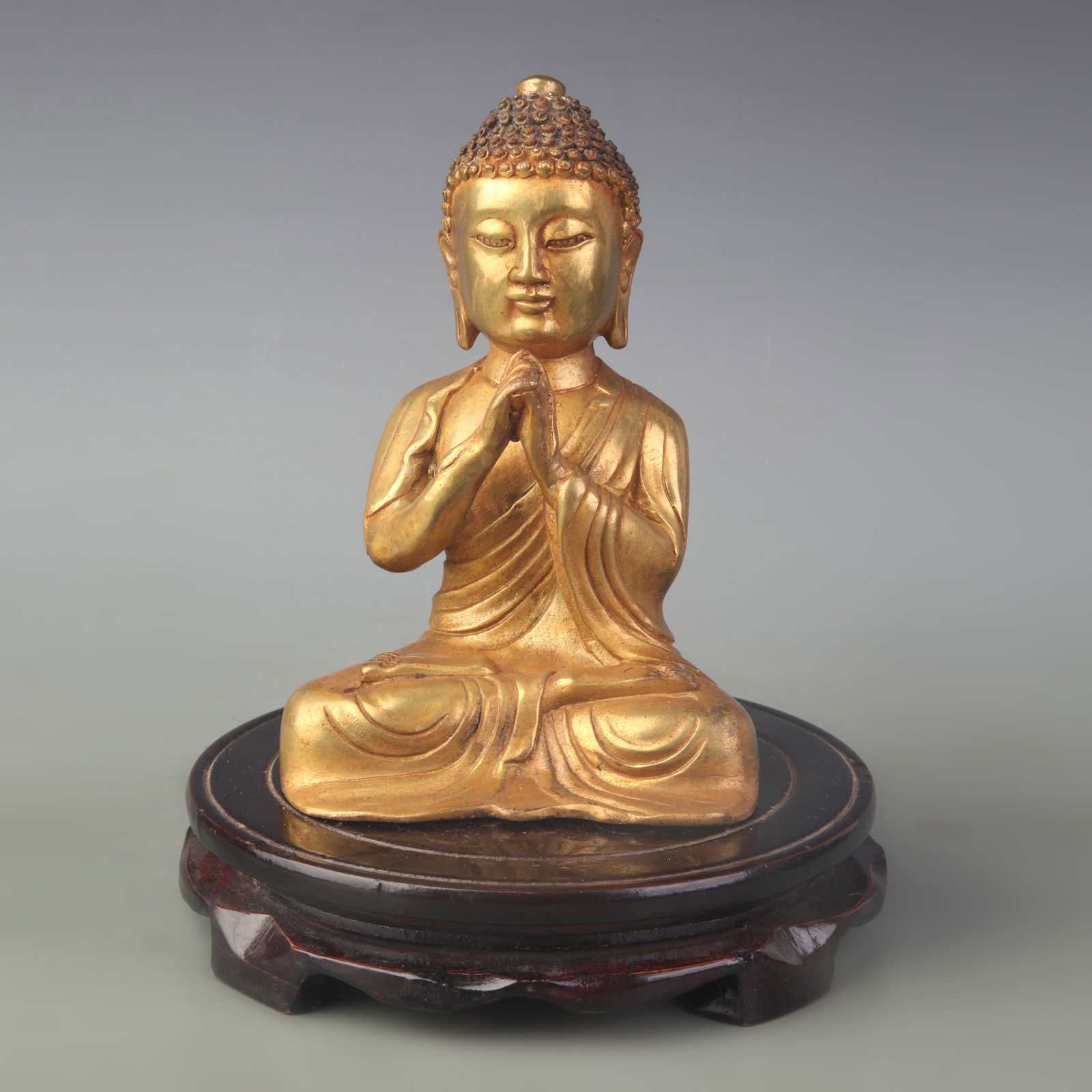 A FINE BRONZE SHAKYAMUNI BUDDHA STATUE: Qing Dynasty; High: 6.6 inch