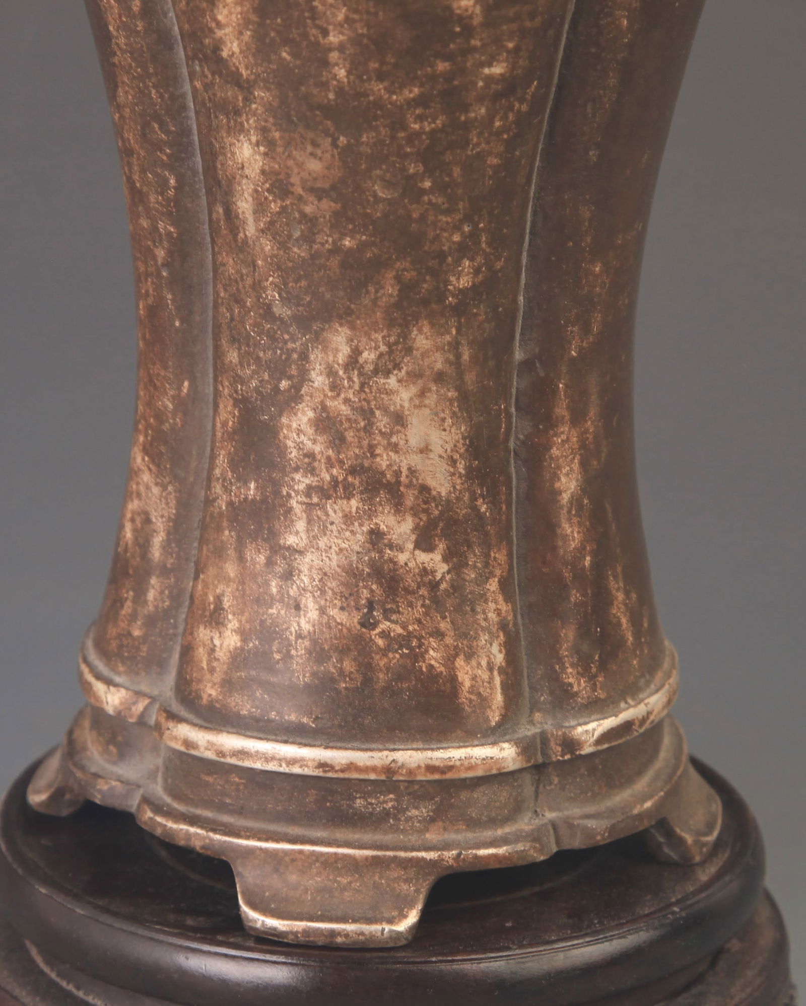 RARE SILVER PLATED ELEPHANT HANDLE VASE - 3