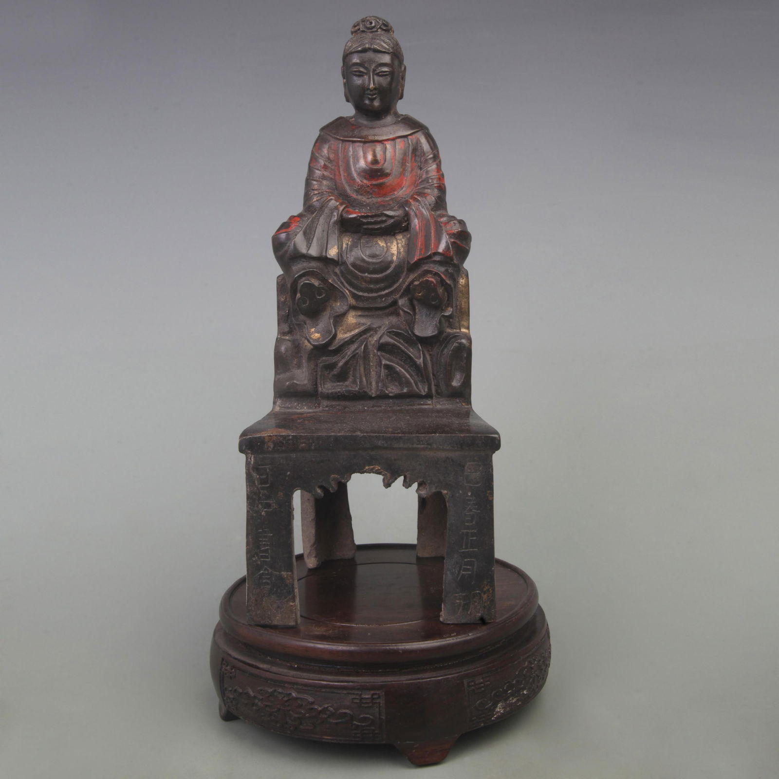 GILT BRONZE SEATED BUDDHA INSCRIBED BY CENTRAL SECRETARIAT OFFICIAL SHI WEN: Ming Dynasty; High: 9.5 inch; Width: 3.7 inch;