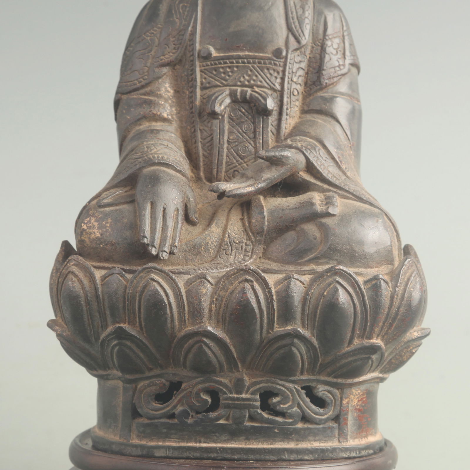 GILT BRONZE SHAKYAMUNI BUDDHA - 3