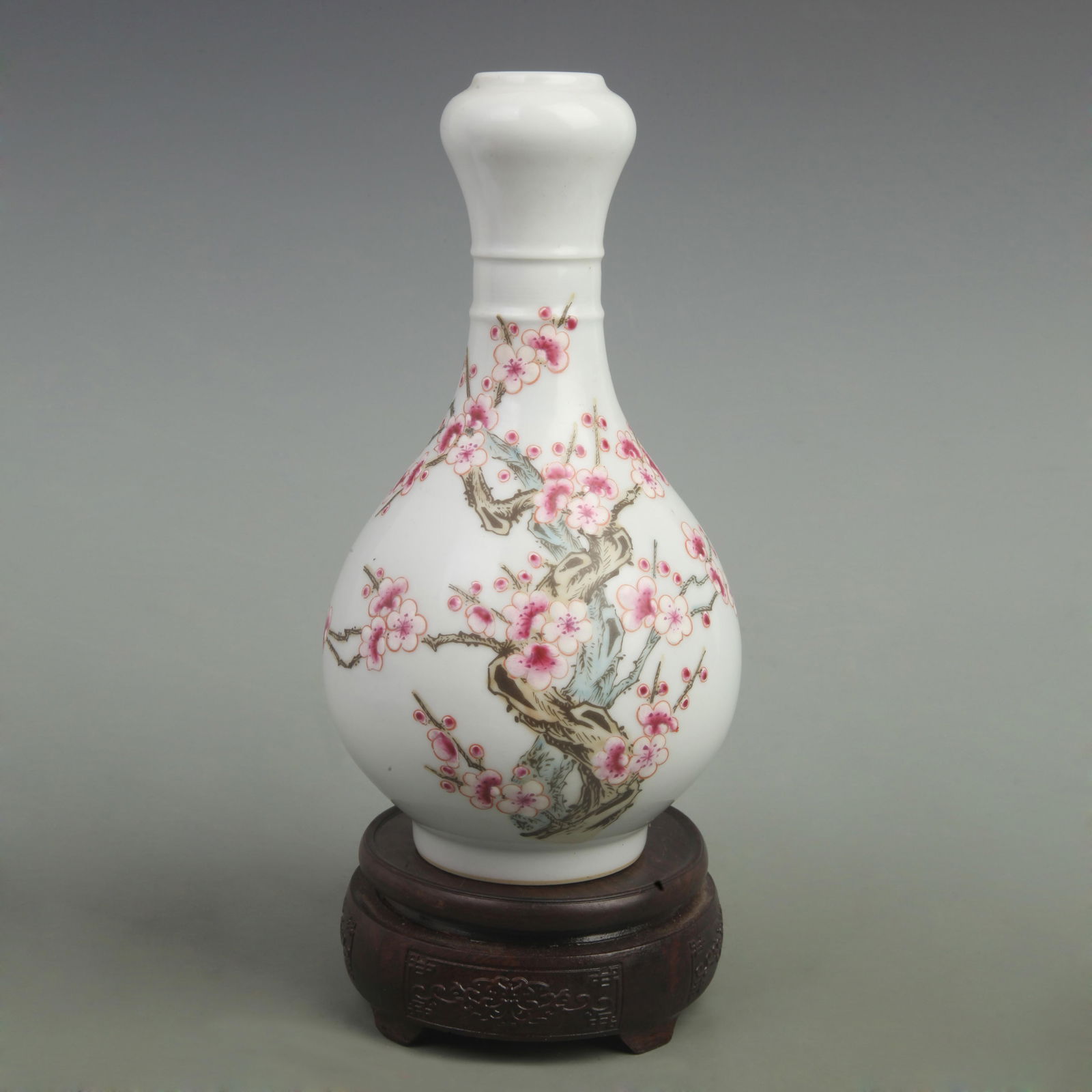 RARE FAMILLE ROSE PLUM THREE PATTERN GARLIC HEAD STYLE BOTTLE: Qing Dynasty Qian Long Period; High: 9.3 inch; Width: 5.5 inch;