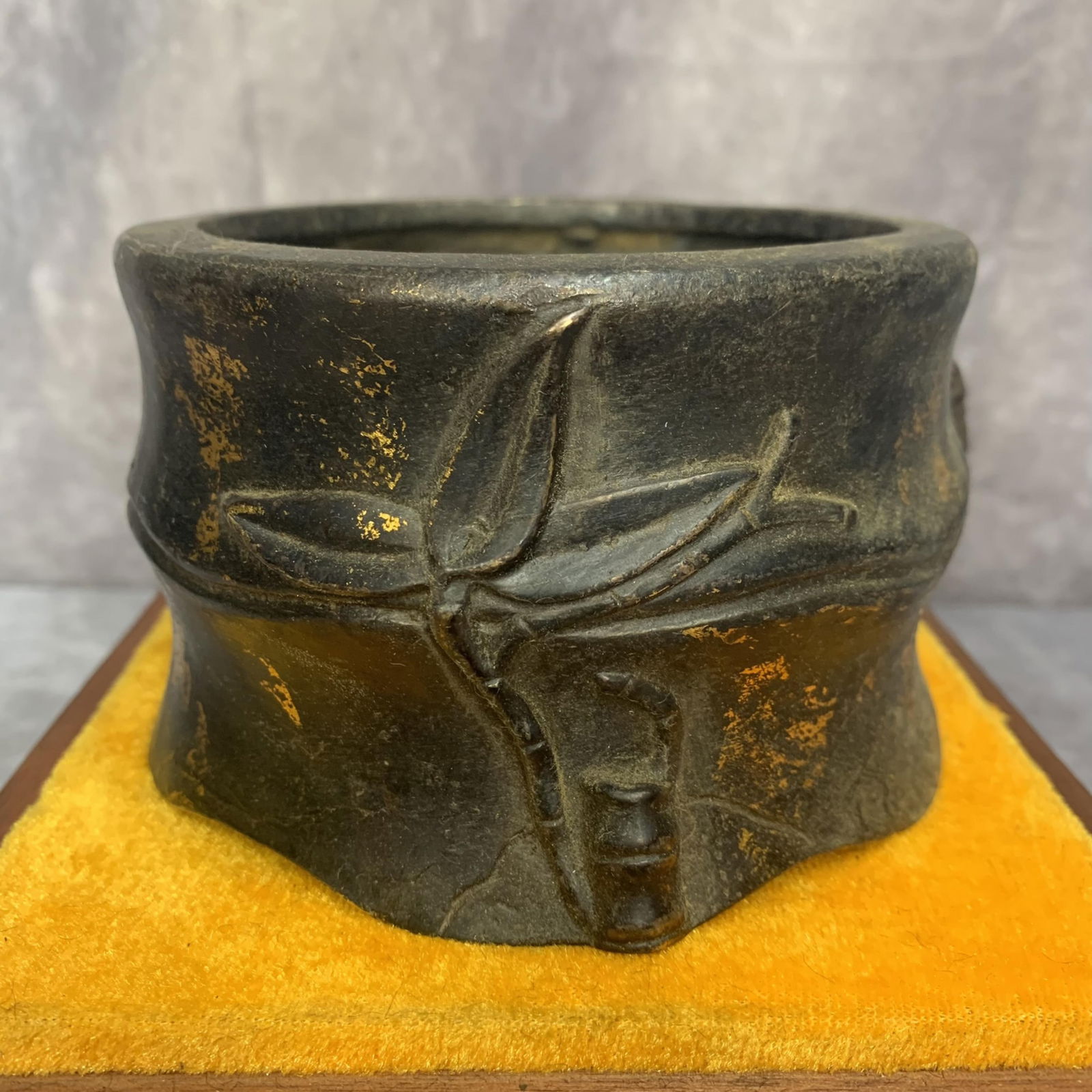 A FINE TREE TRUNK-STYLE BRONZE CENSER - 3