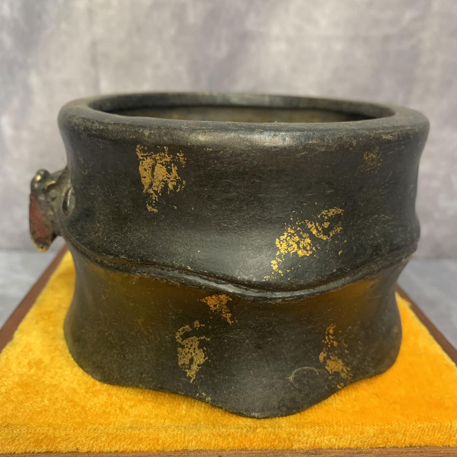 A FINE TREE TRUNK-STYLE BRONZE CENSER - 5