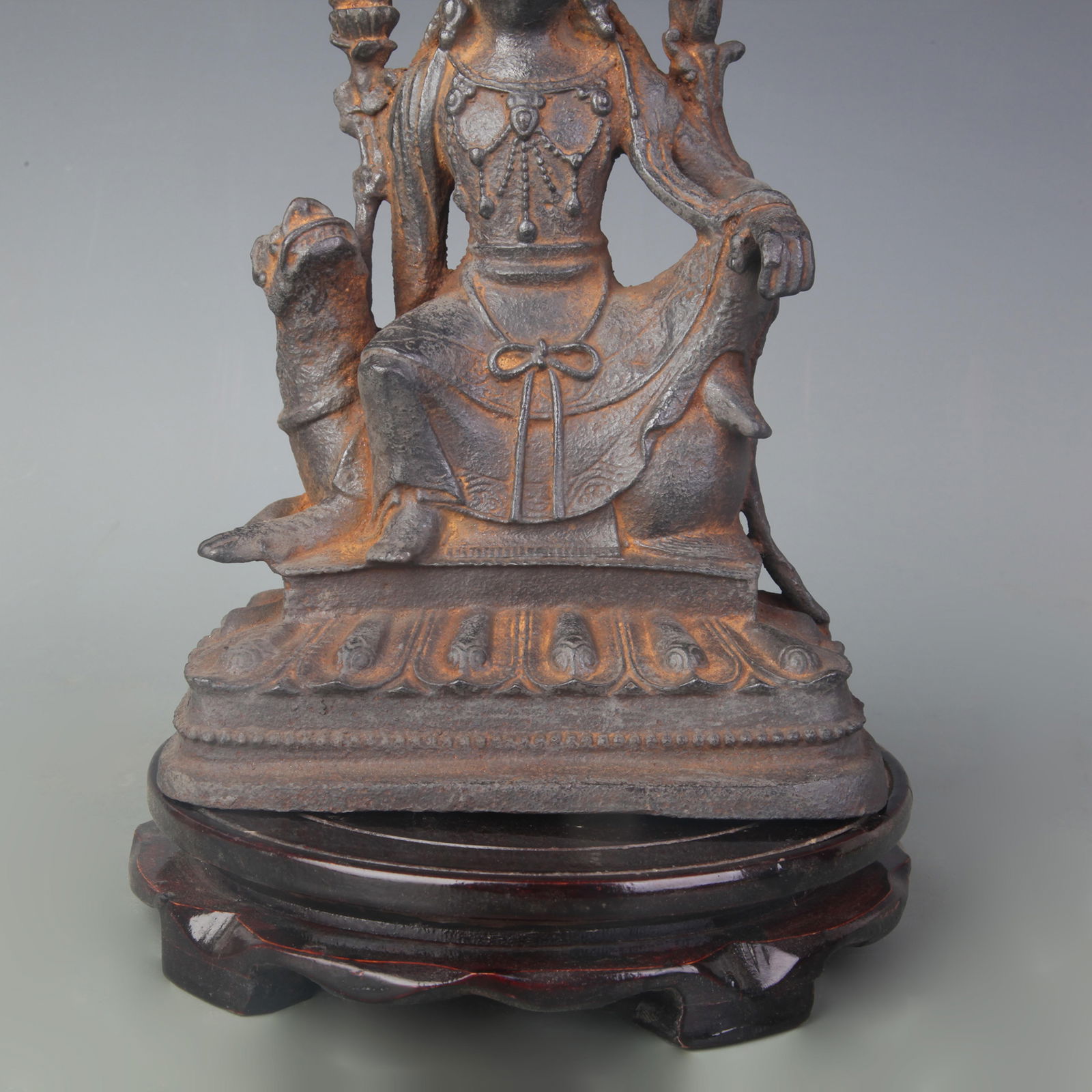 A FINE CAST IRON BUDDHA STATUE - 3