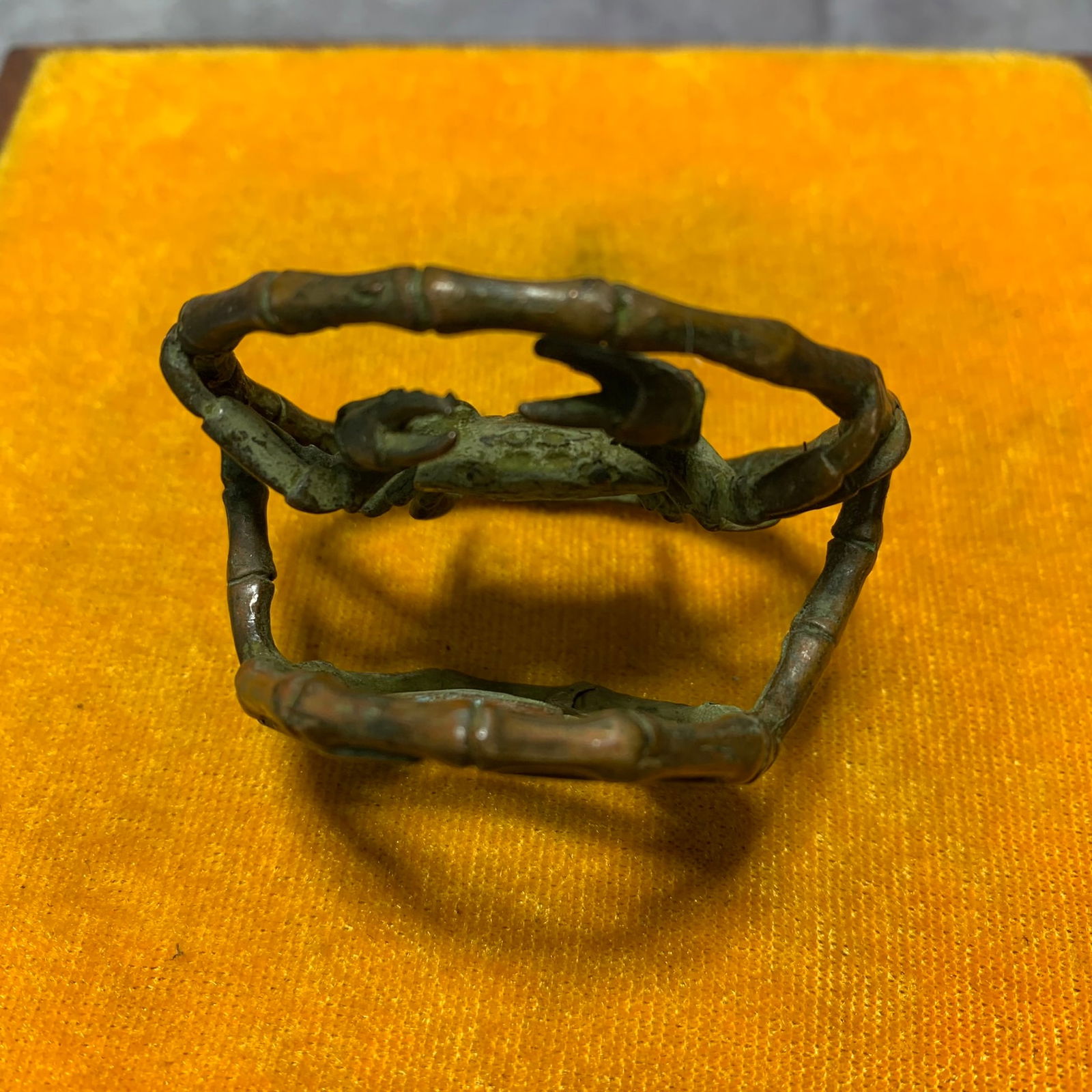 REPUBLIC BRONZE CRAB TEA CUP STAND - 4