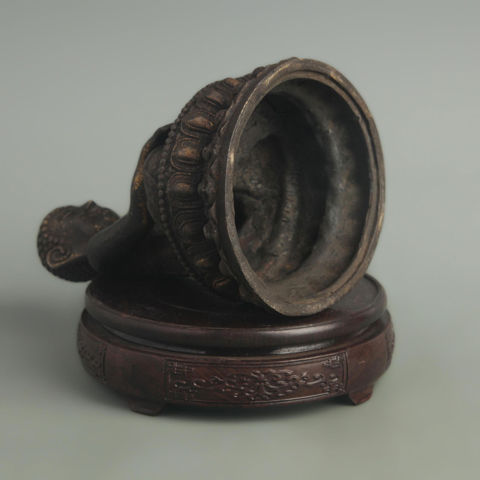 GILDED BRONZE SEATED SHAKYAMUNI STATUE - 5