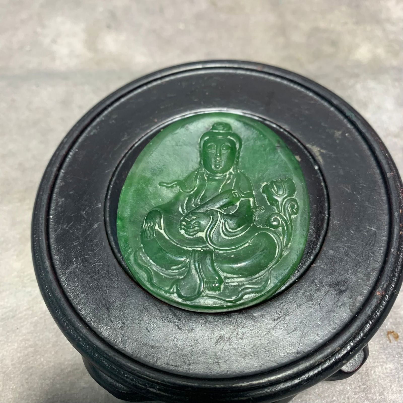 MODERN HETIAN SPINACH-GREEN JADE GUANYIN PENDANT: Modern; Long: 2.1 inch; Width: 1.9 inch; H; 0.2 inch;