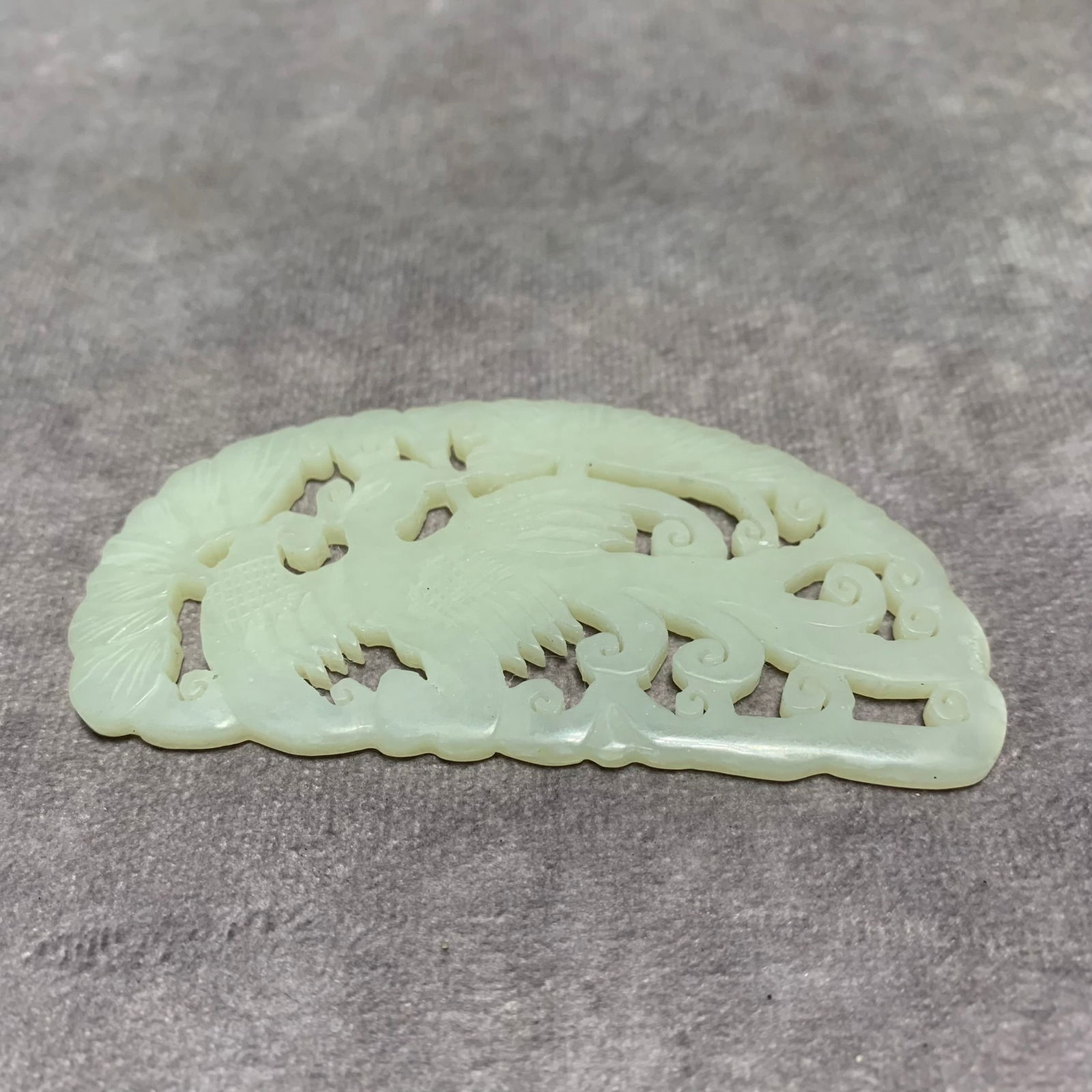 HETIAN WHITE JADE PLAQUE WITH PHOENIX DESIGN: Qing Dynasty; Long: 3.5 inch; Width: 1.7 inch; High: 0.2 inch;