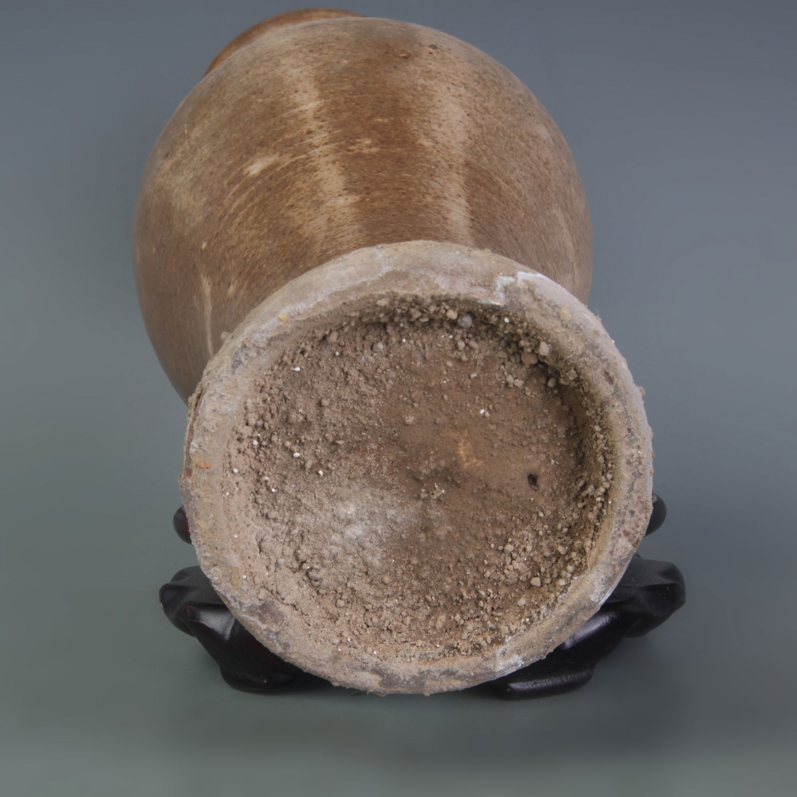 WHITE-GLAZED DOUBLE-LOOP MOUTH DISPLAY VASE - 5