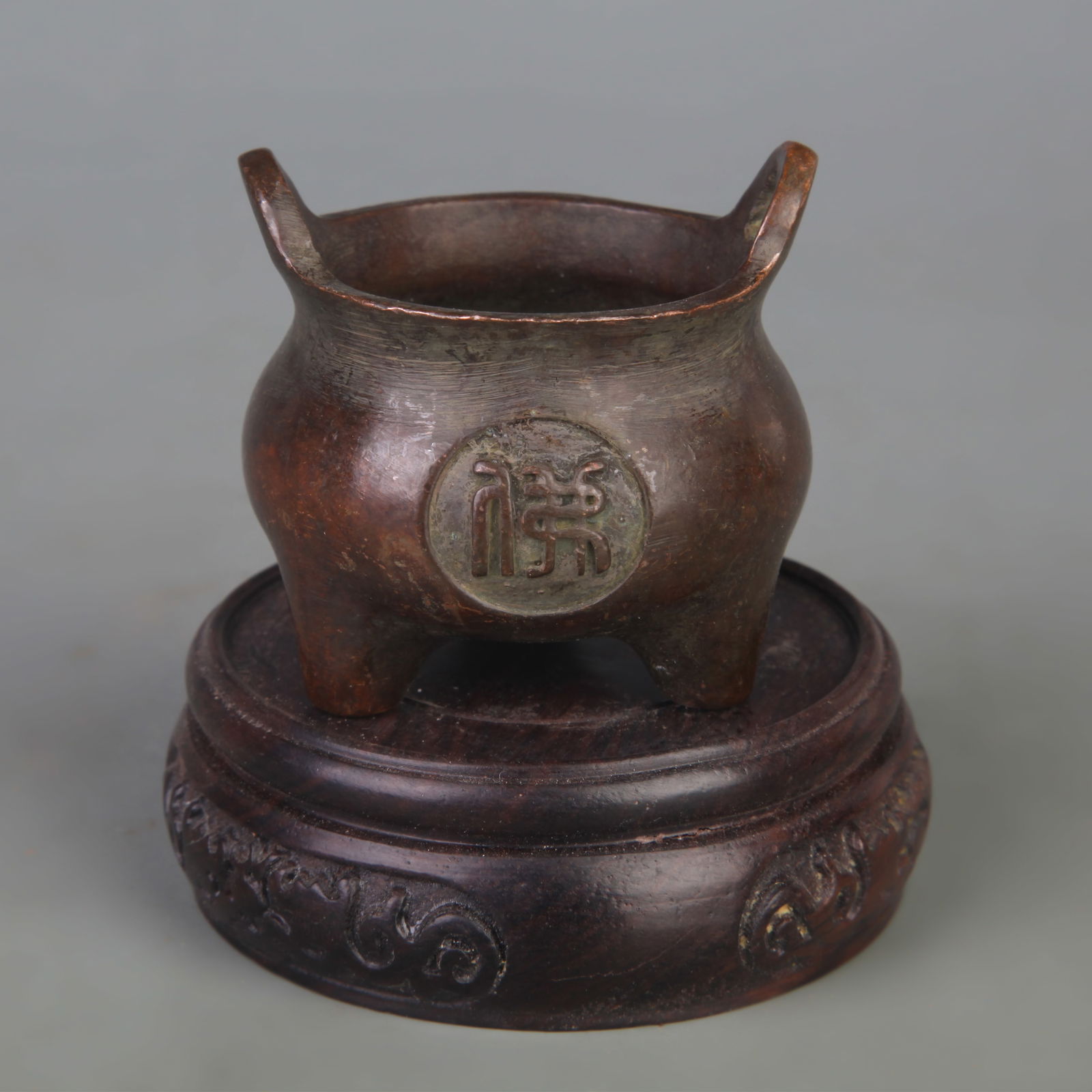 THREE-LEGGED SMALL INCENSE BURNER WITH BRIDGE HANDLES: Qing Dynasty; Width: 2.2 inch; High: 2.1 inch