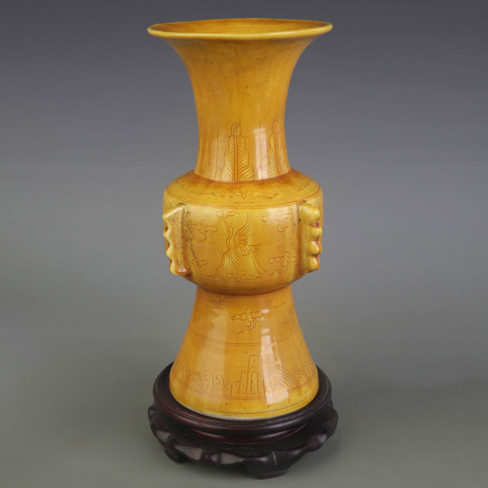YELLOW-GLAZED INCISED ZUN STYLE PORCELAIN VASE: Ming Dynasty Style Hongzhi Period; Diameter: 4.5 inch; High: 9.6 inch