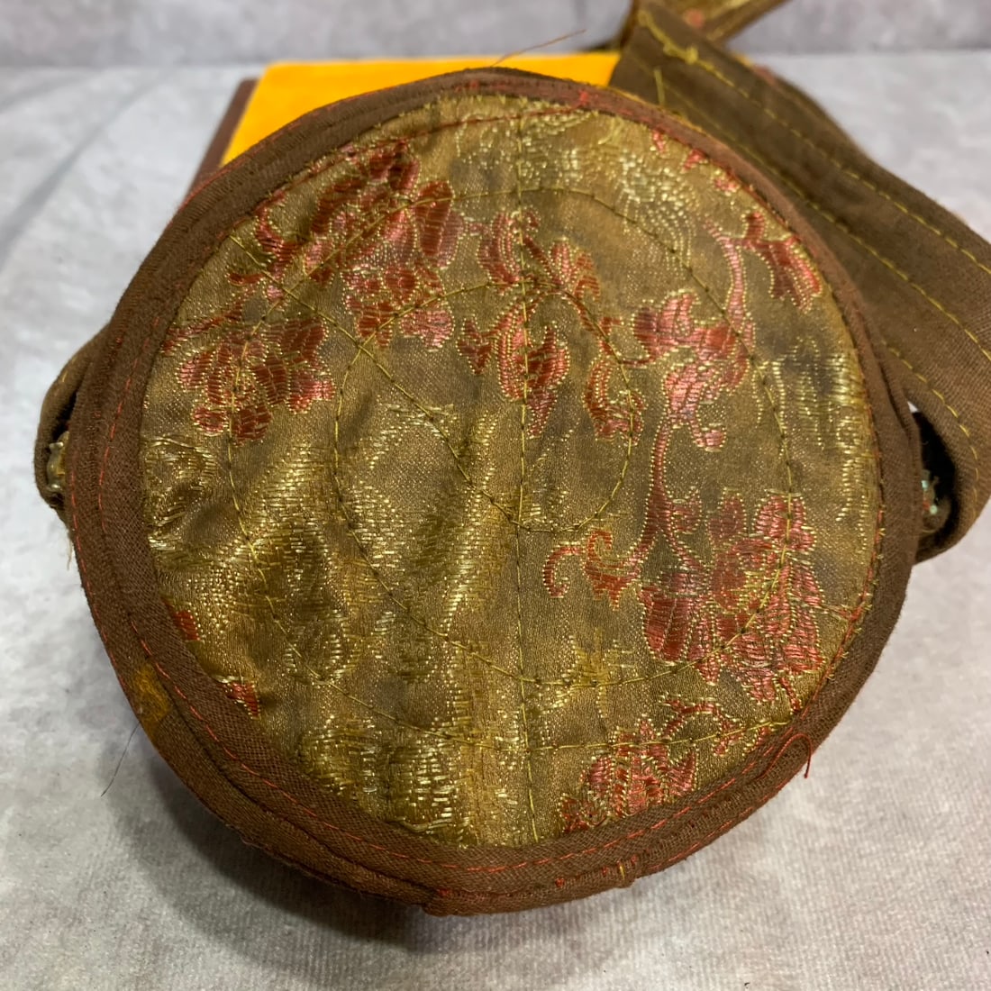 A FINE TIBETAN BUDDHIST GAU BOX - 4