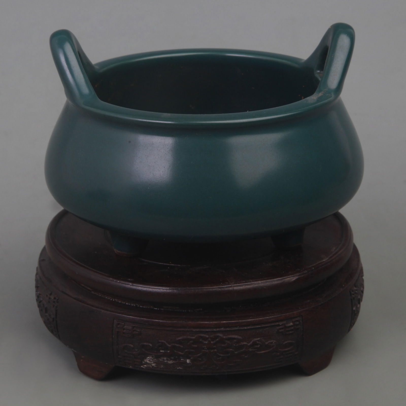 A DARK GREEN GLAZED PORCELAIN INCENSE BURNER (1 of 4)