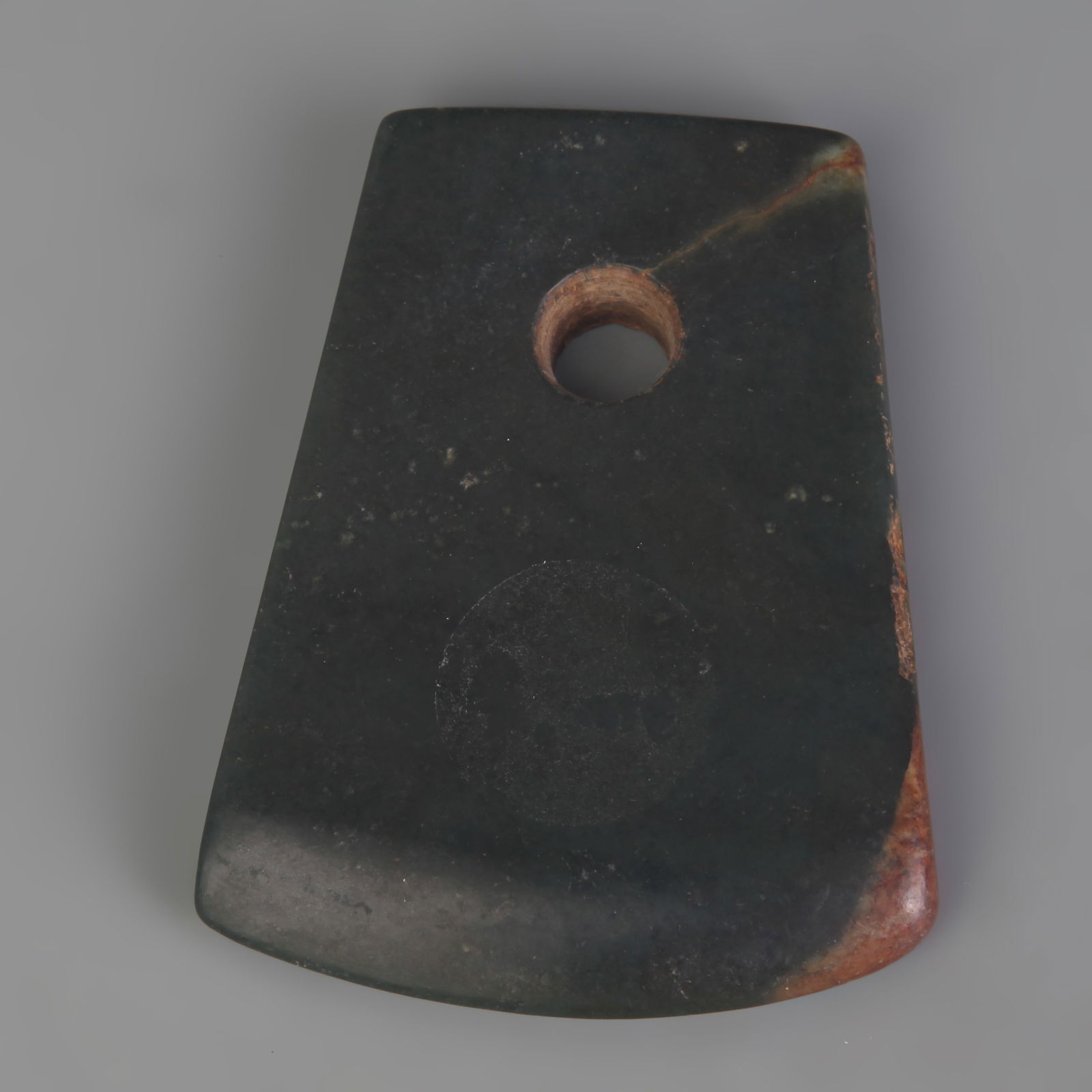 A FINE JADE MADE AXE: Long: 3.4 inch; Width: 2.5 inch