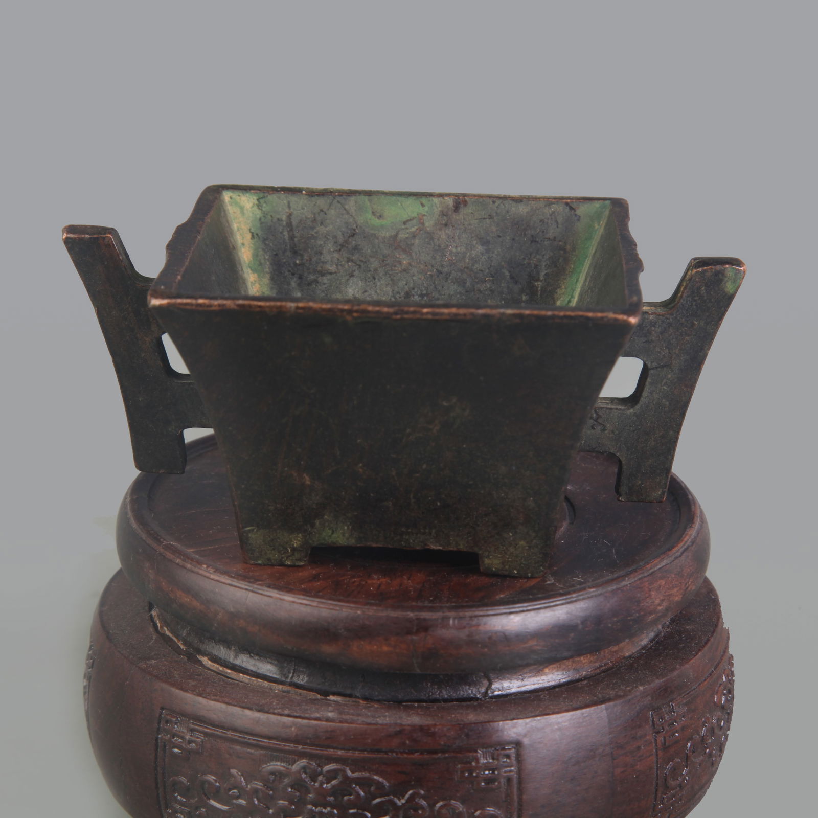 BRONZE SQUARE CENSER WITH DOUBLE HANDLES: Republic Period; Long: 2.6in; Width: 2.6in; High: 1.8in
