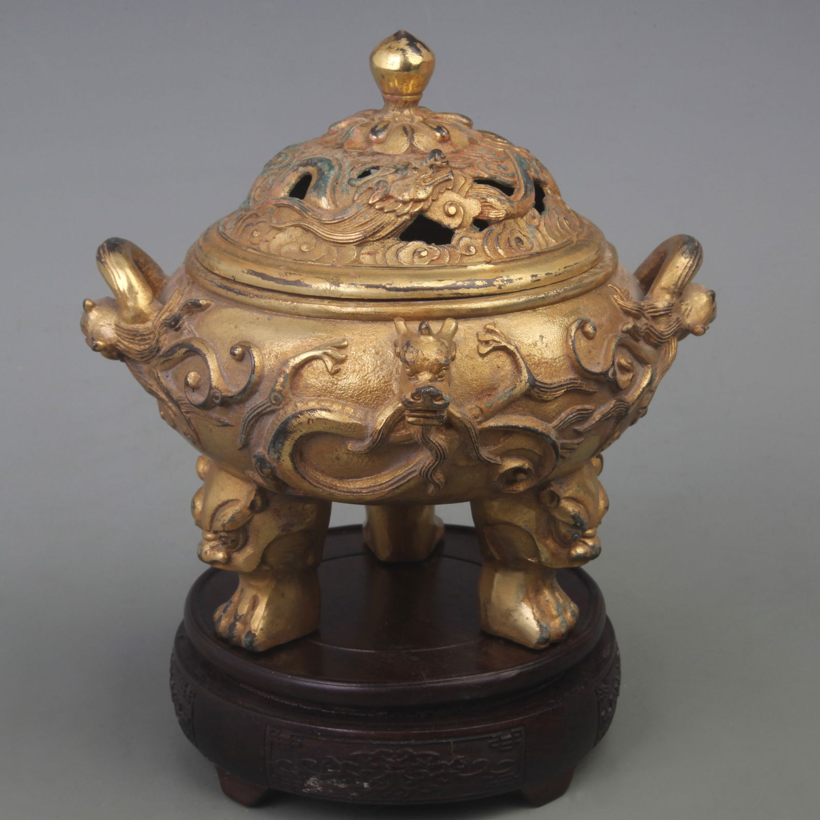 DRAGON PATTERN BEAST-FOOTED INCENSE BURNER: Ming Dynasty Style, Diameter: 7.0 inch; High: 7.0 inch;