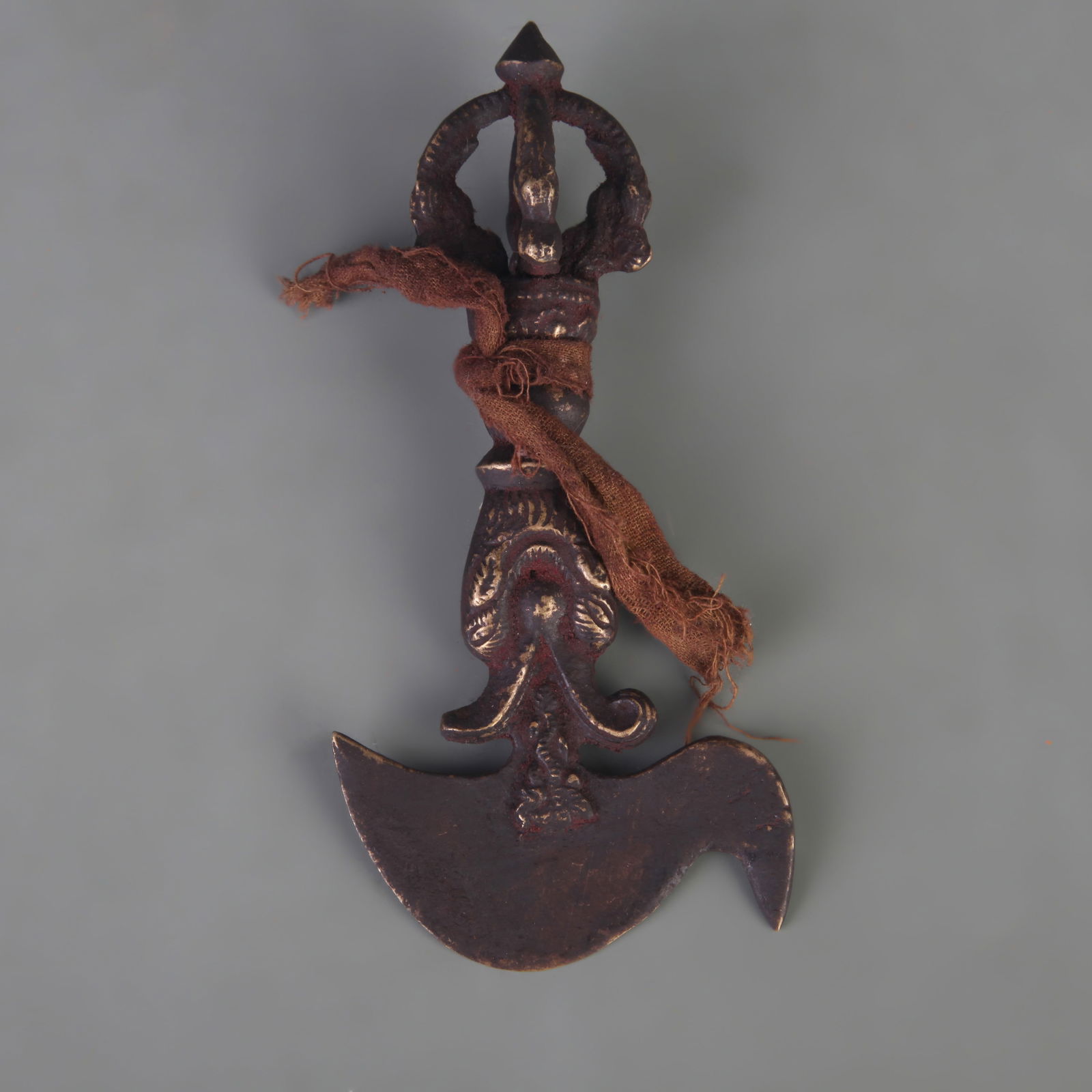 TIBETAN BUDDHIST RITUAL IMPLEMENTS: VAJRA (1 of 5)