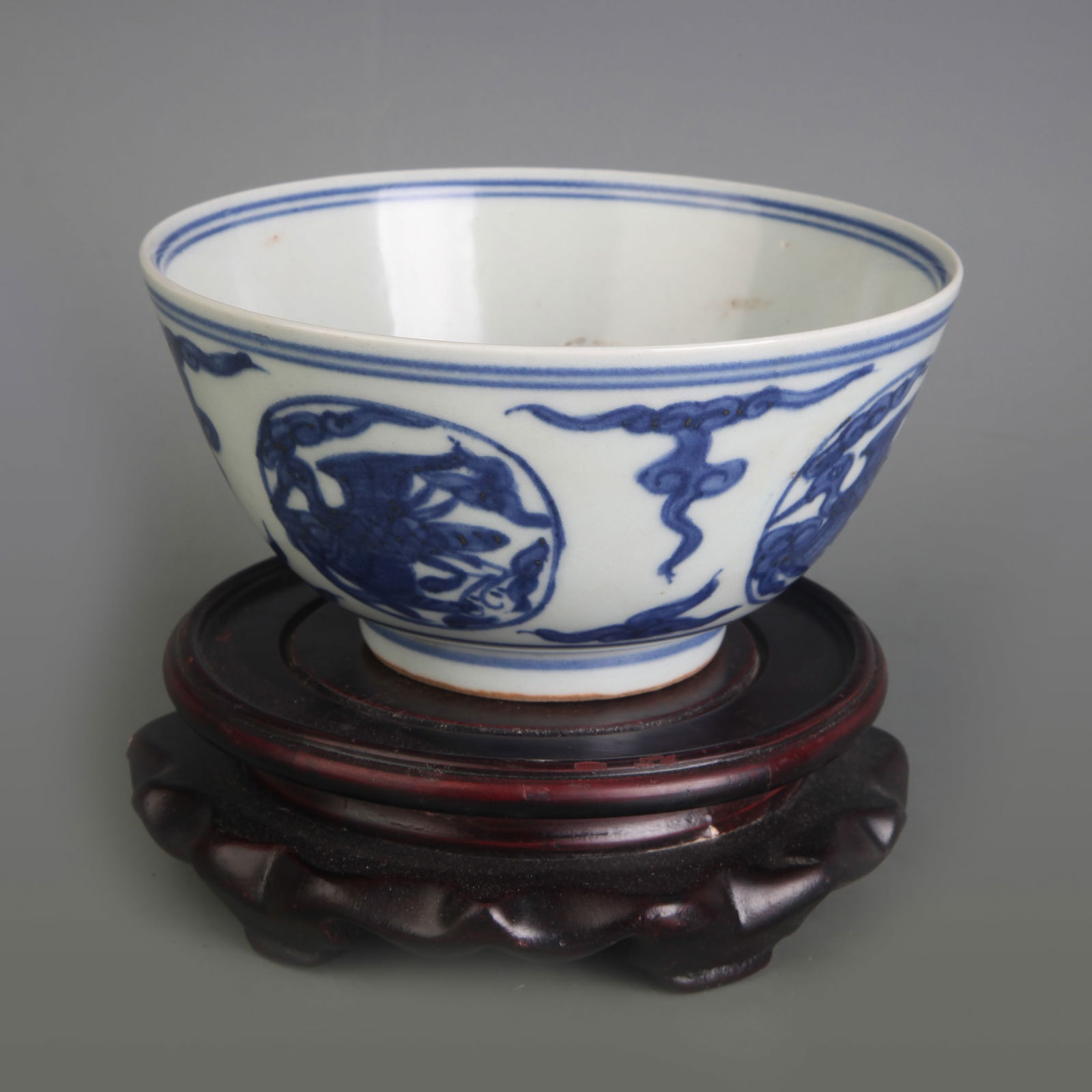 BLUE AND WHITE BOWL WITH FRAMED PHOENIX MOTIF: Ming Dynasty; Diameter: 5.2 inch; High:2.6 inch