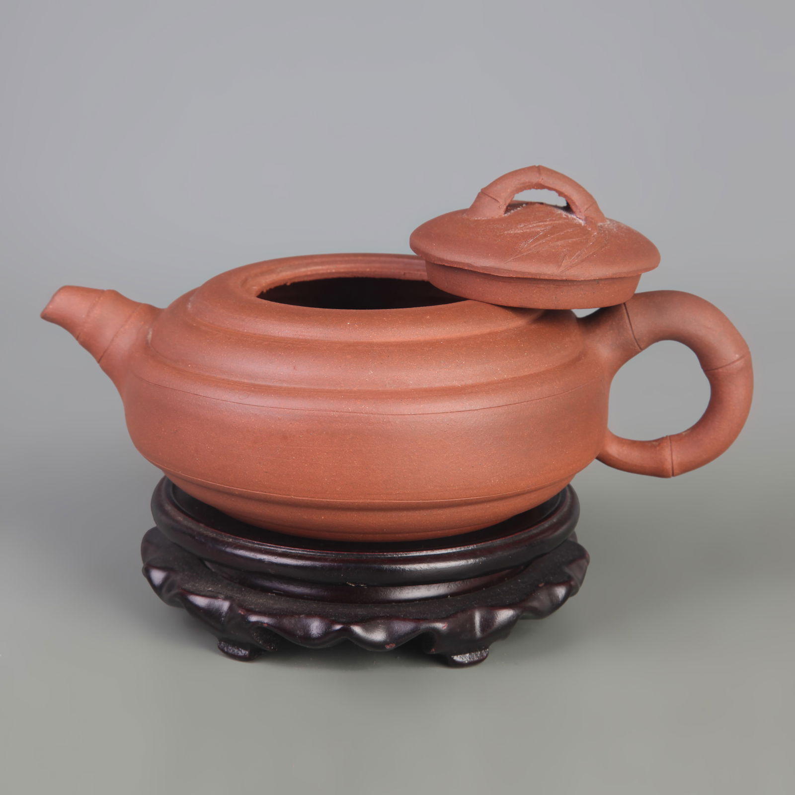 SHORT DRUM-SHAPED YIXING TEAPOT - 3