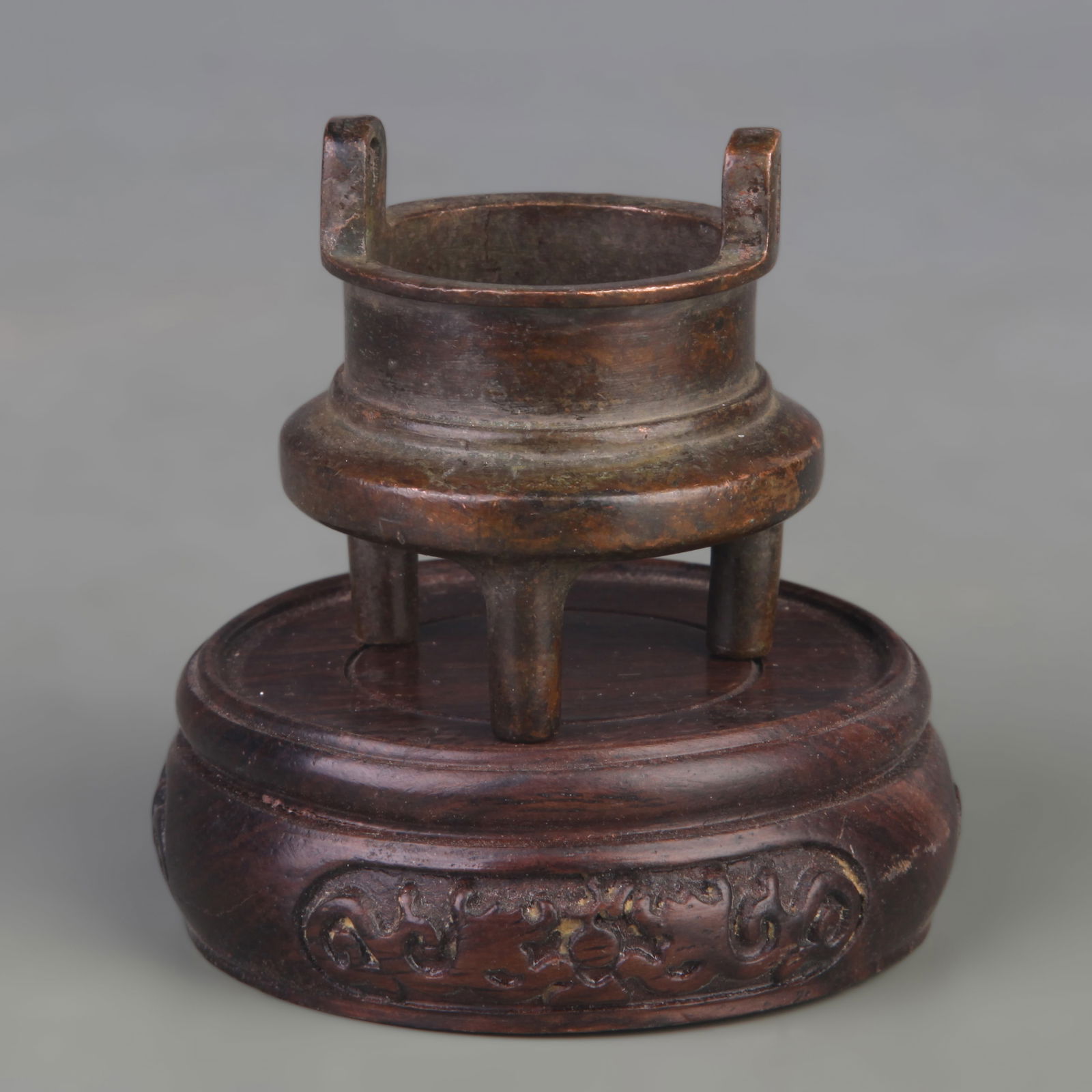 SMALL TRIPOD CENSER WITH UPRIGHT EARS - 4