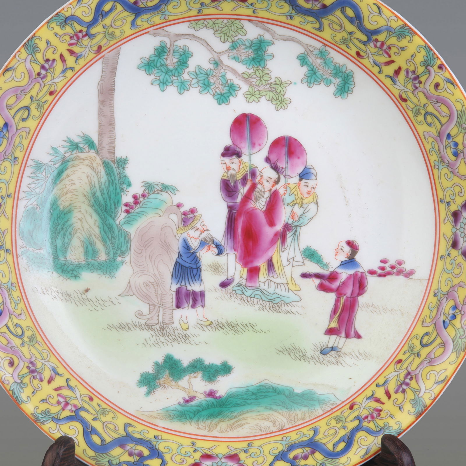 FAMILLE ROSE CHARACTER PATTERN PLATE - 2