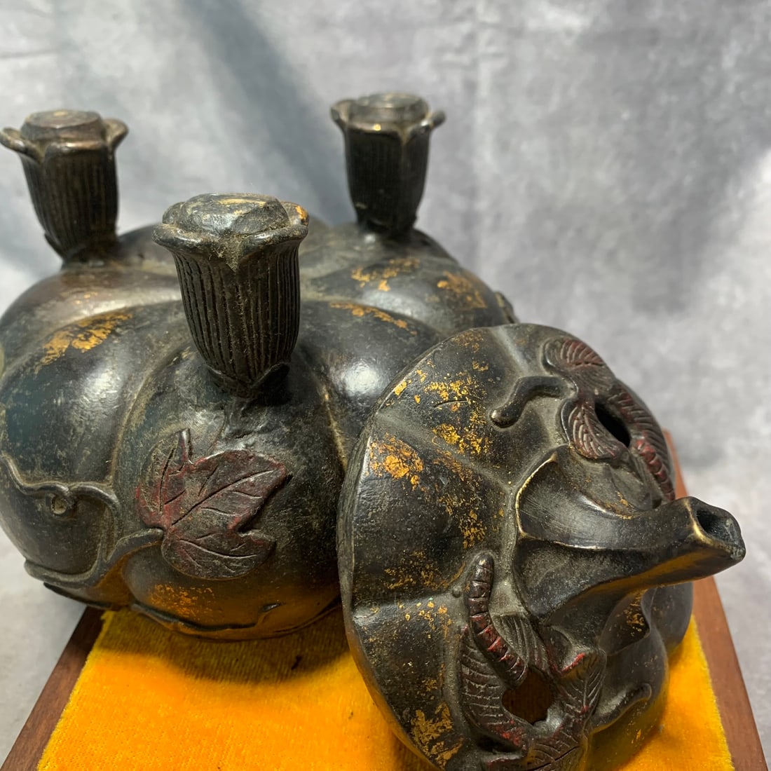 XUAN' MARK FRUIT-PATTERN BRONZE INCENSE BURNER - 5